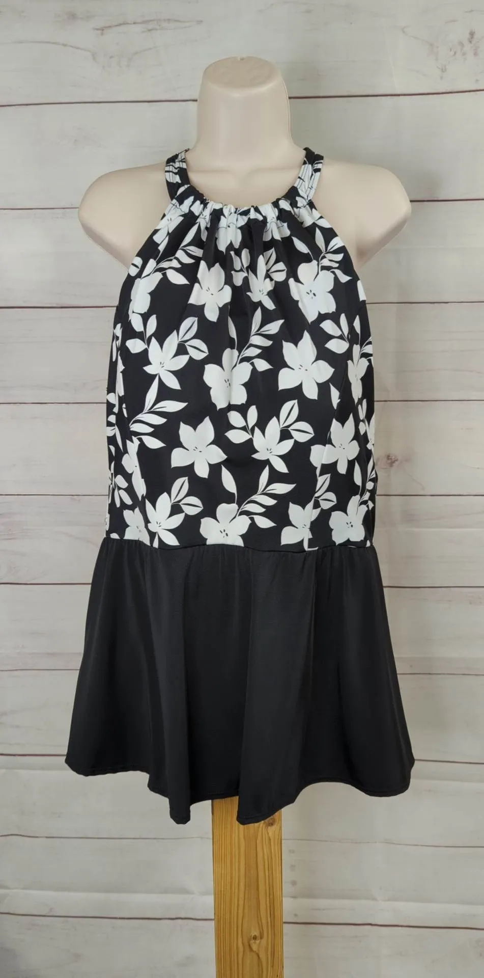 18W A392717 Denim & Co. Beach H-Back Halter Floral Swim Dress