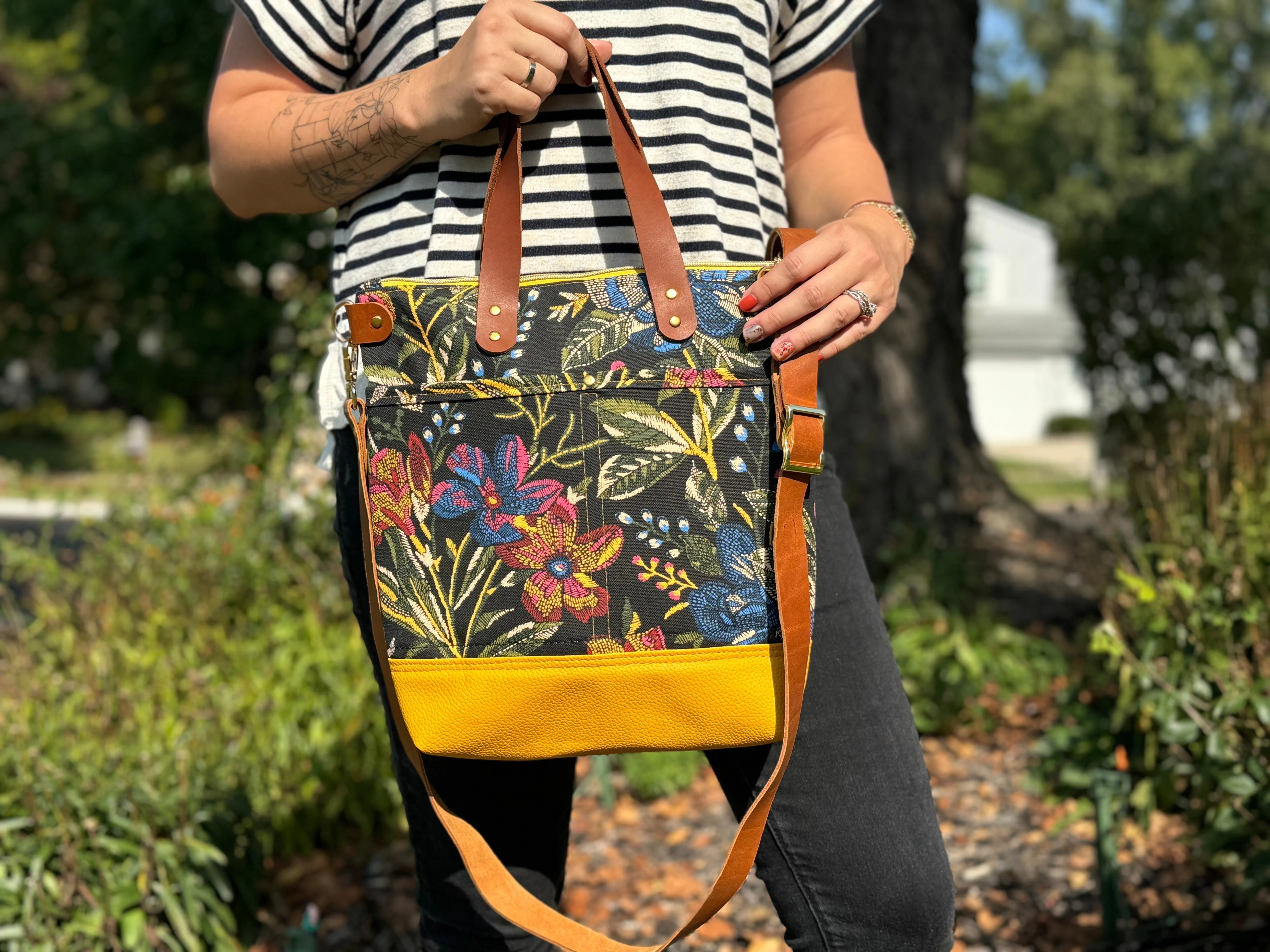 Aberdeen Tote- Embroidered Flowers