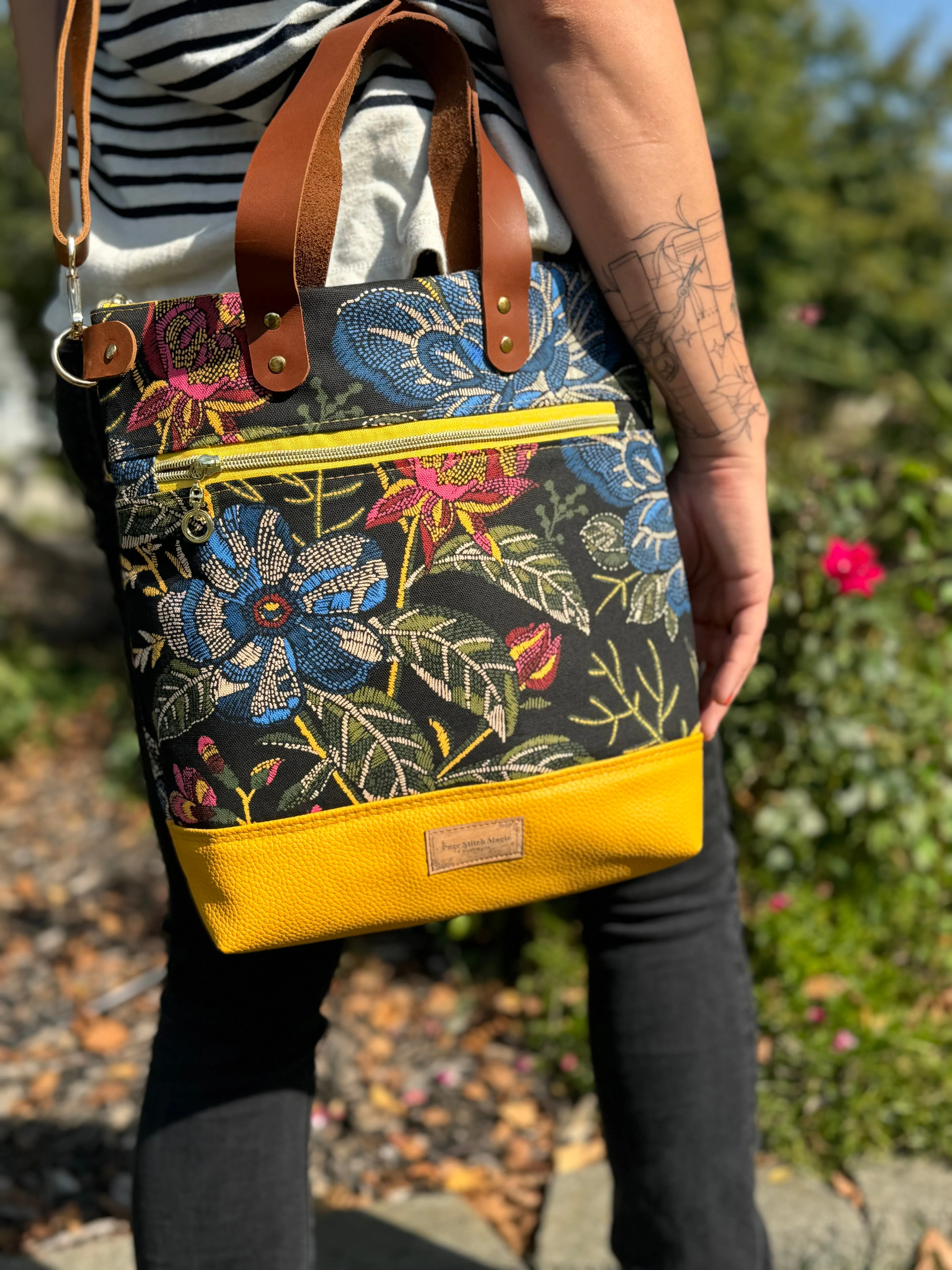 Aberdeen Tote- Embroidered Flowers