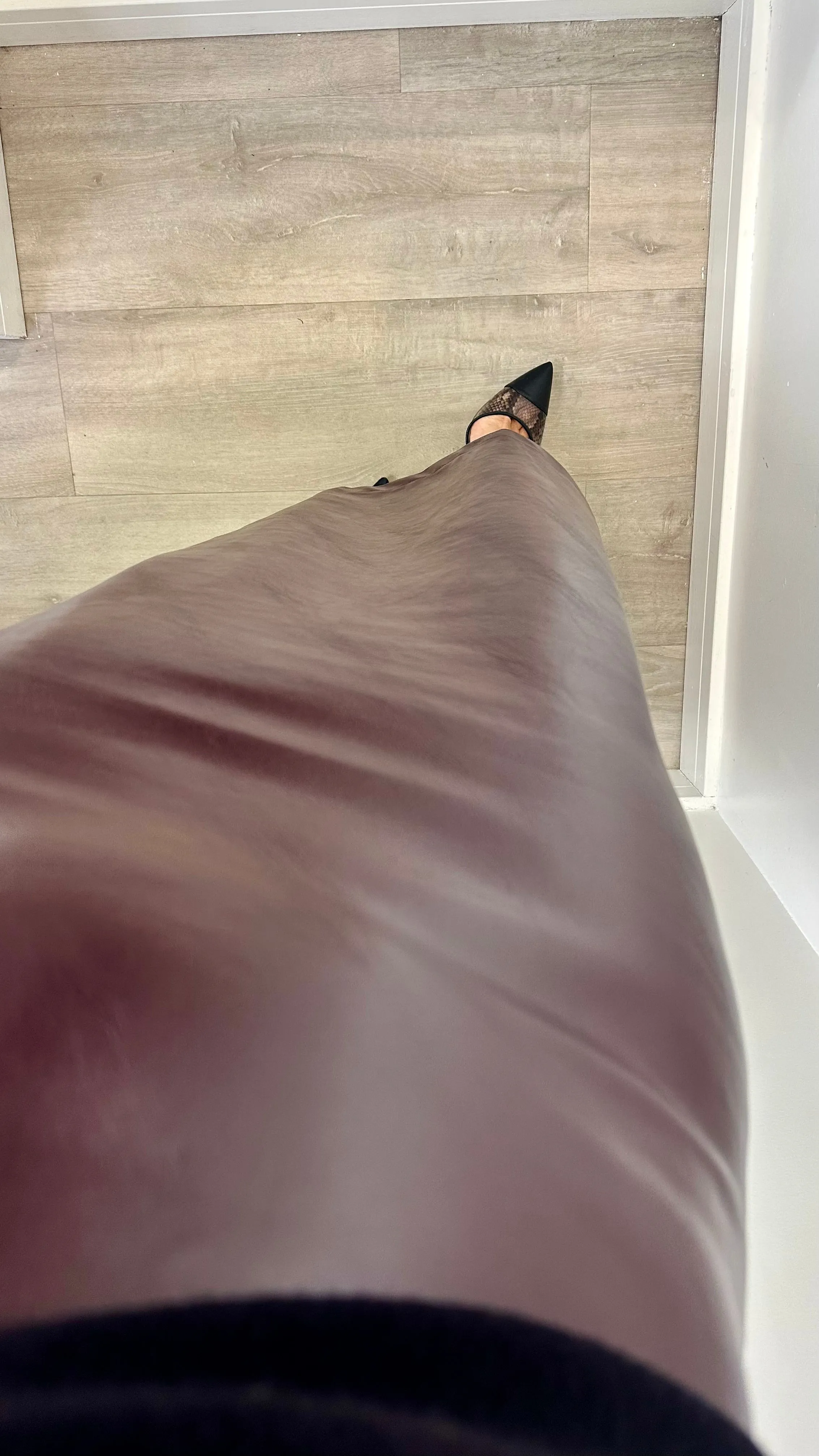BORDEAUX FAUX LEATHER SKIRT