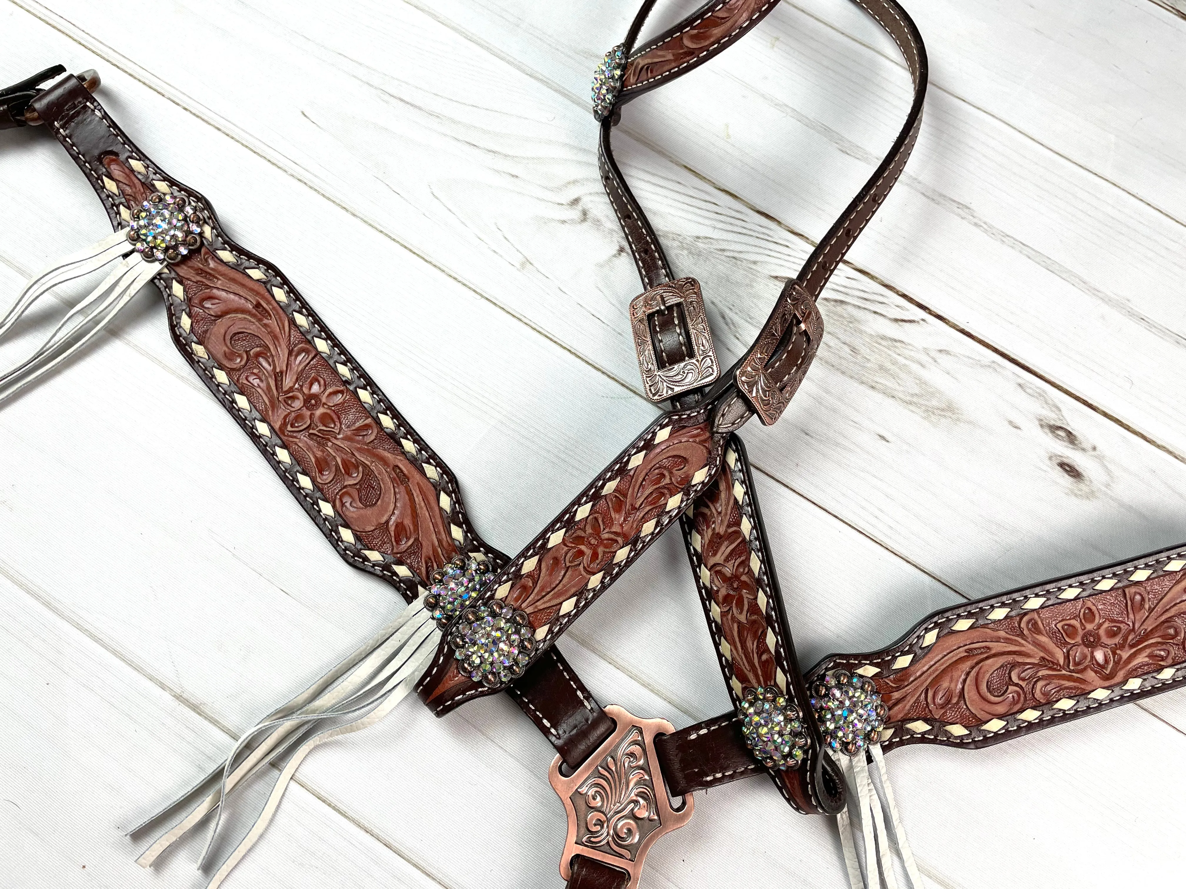 Brown Leather Tooled White Buckstitch Tassel Tack Set