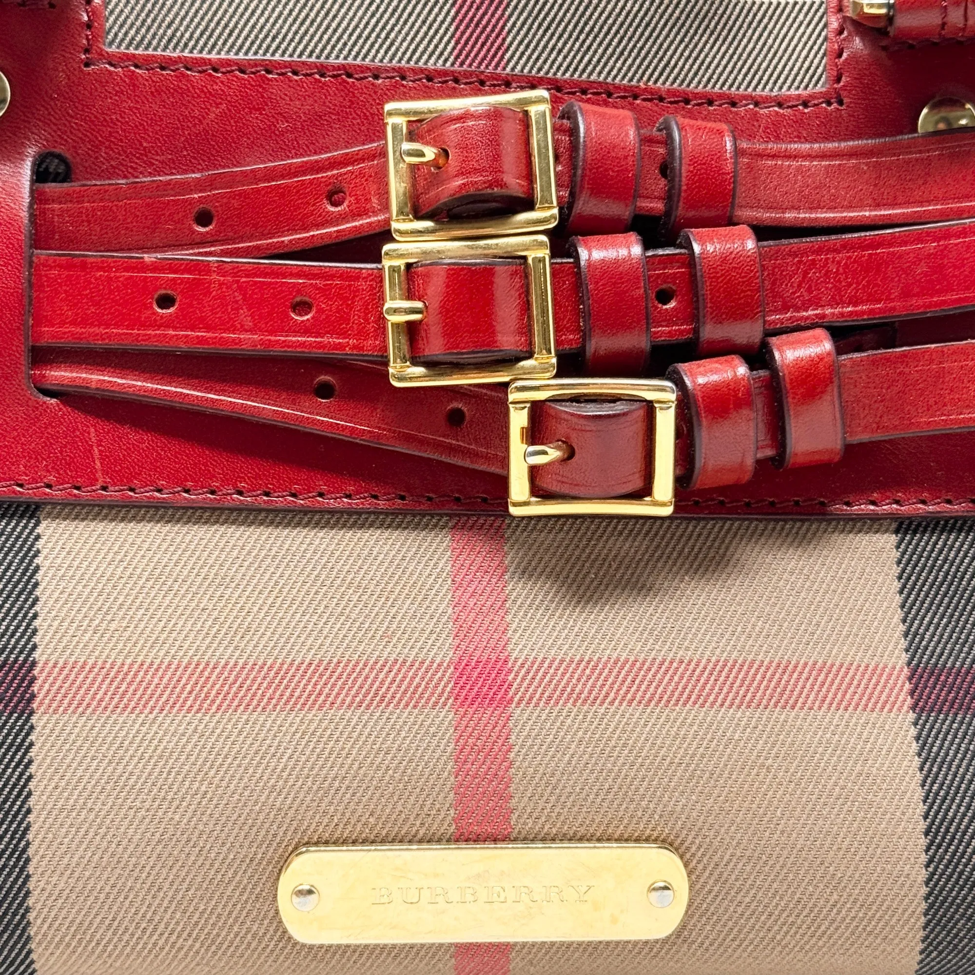 Burberry Red House Check Bridle Chester Bowler