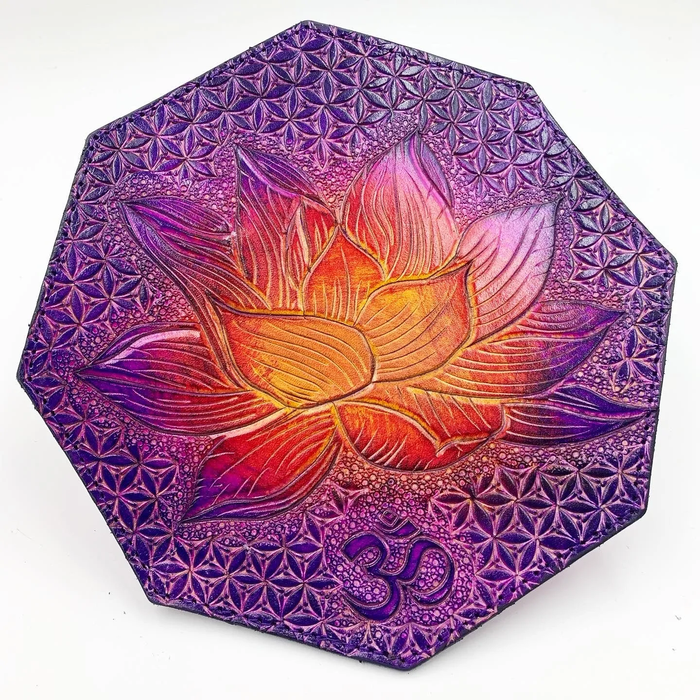 Carved Leather Display Mat 7.5" Octagon