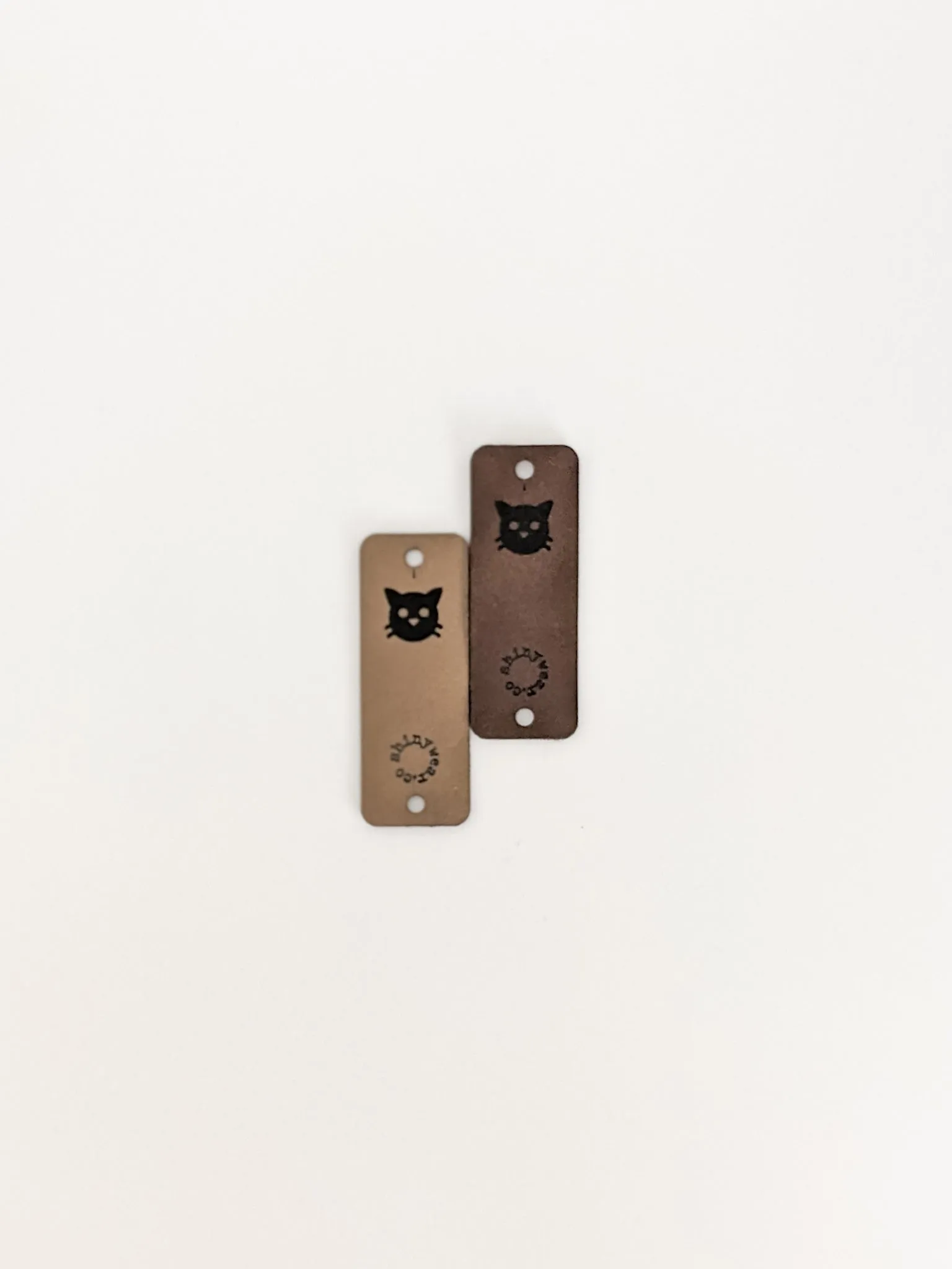 Cat no-sew leatherette tag