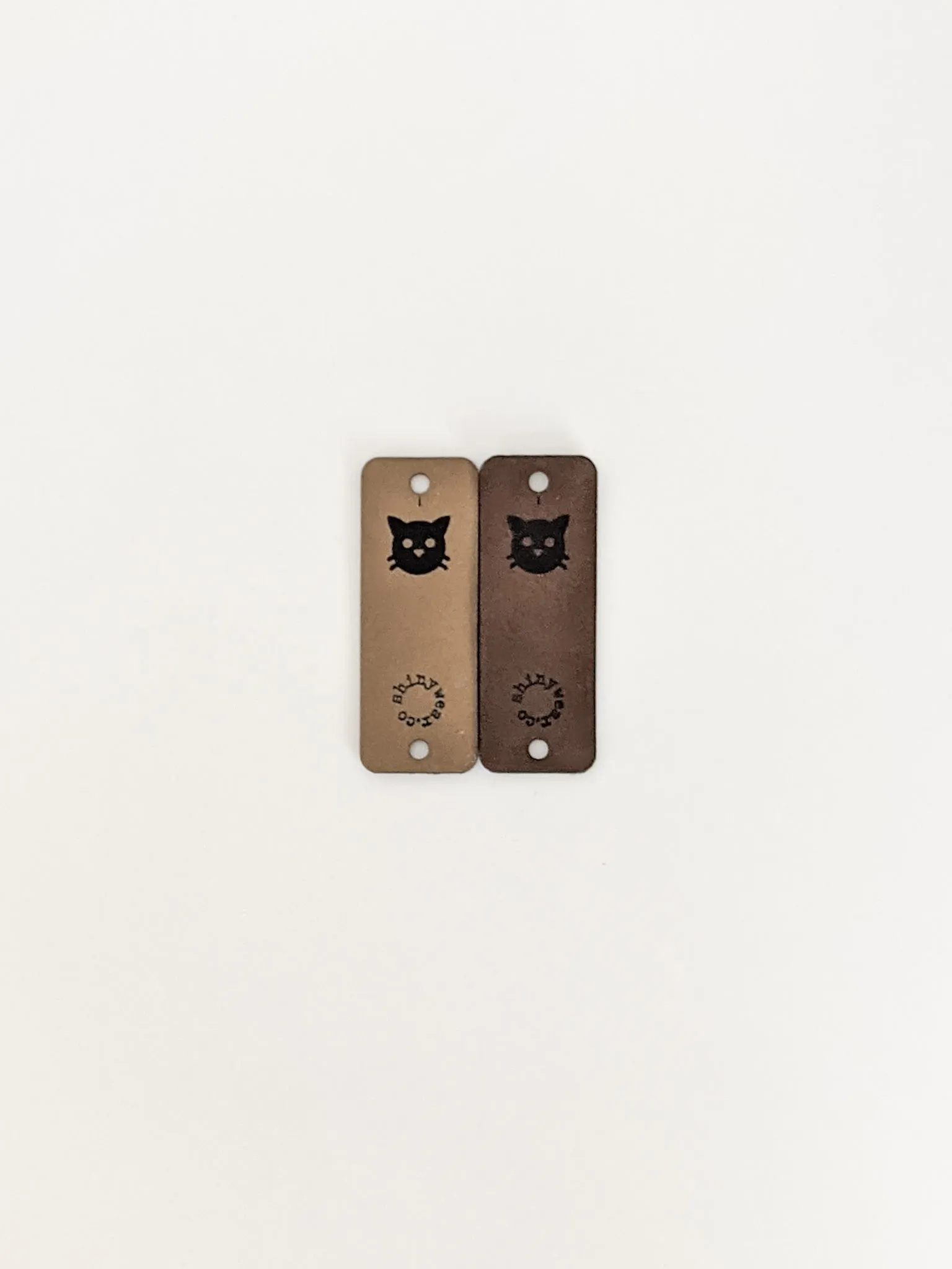 Cat no-sew leatherette tag