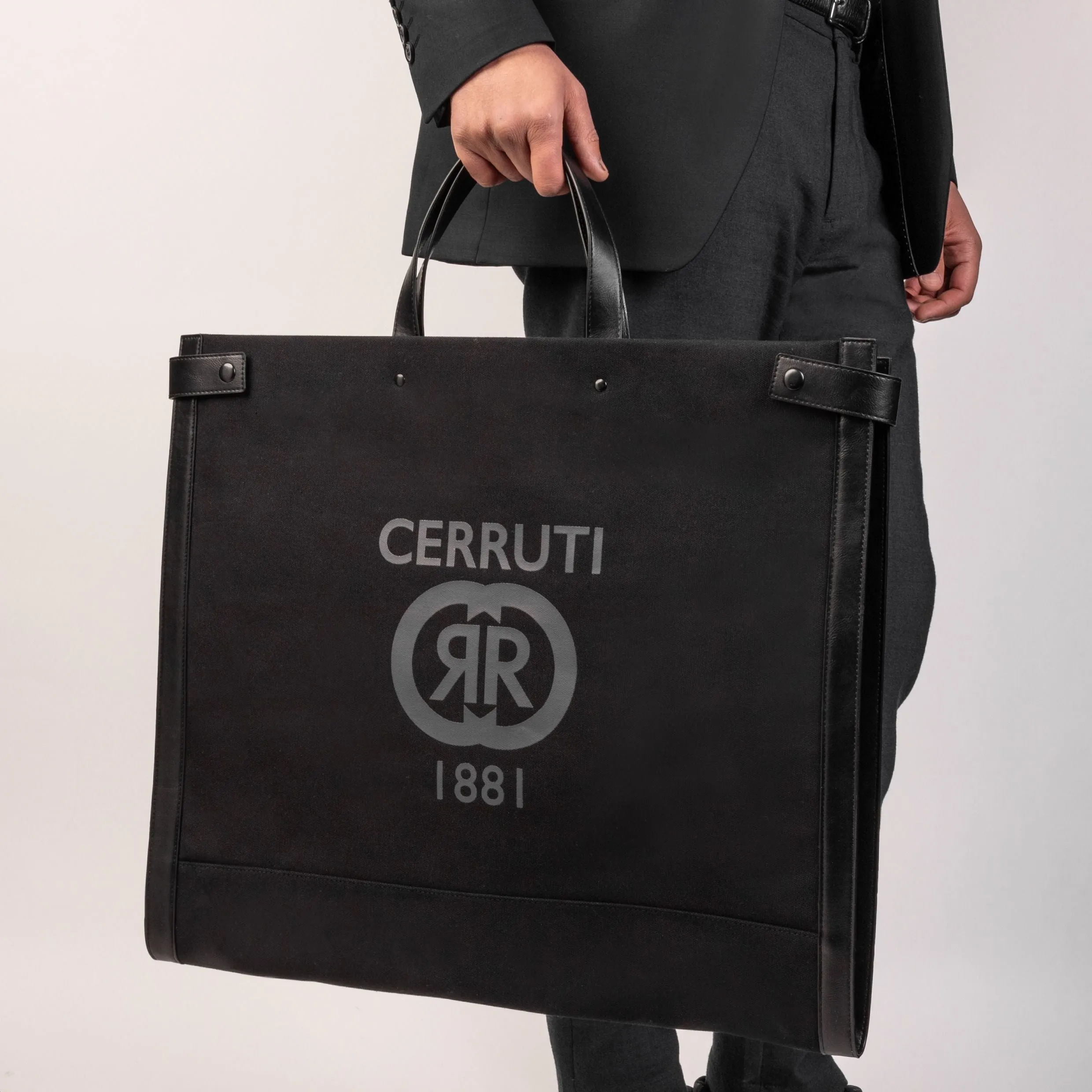 Cerruti 1881 NTG204A -Garment bag Hampstead Black