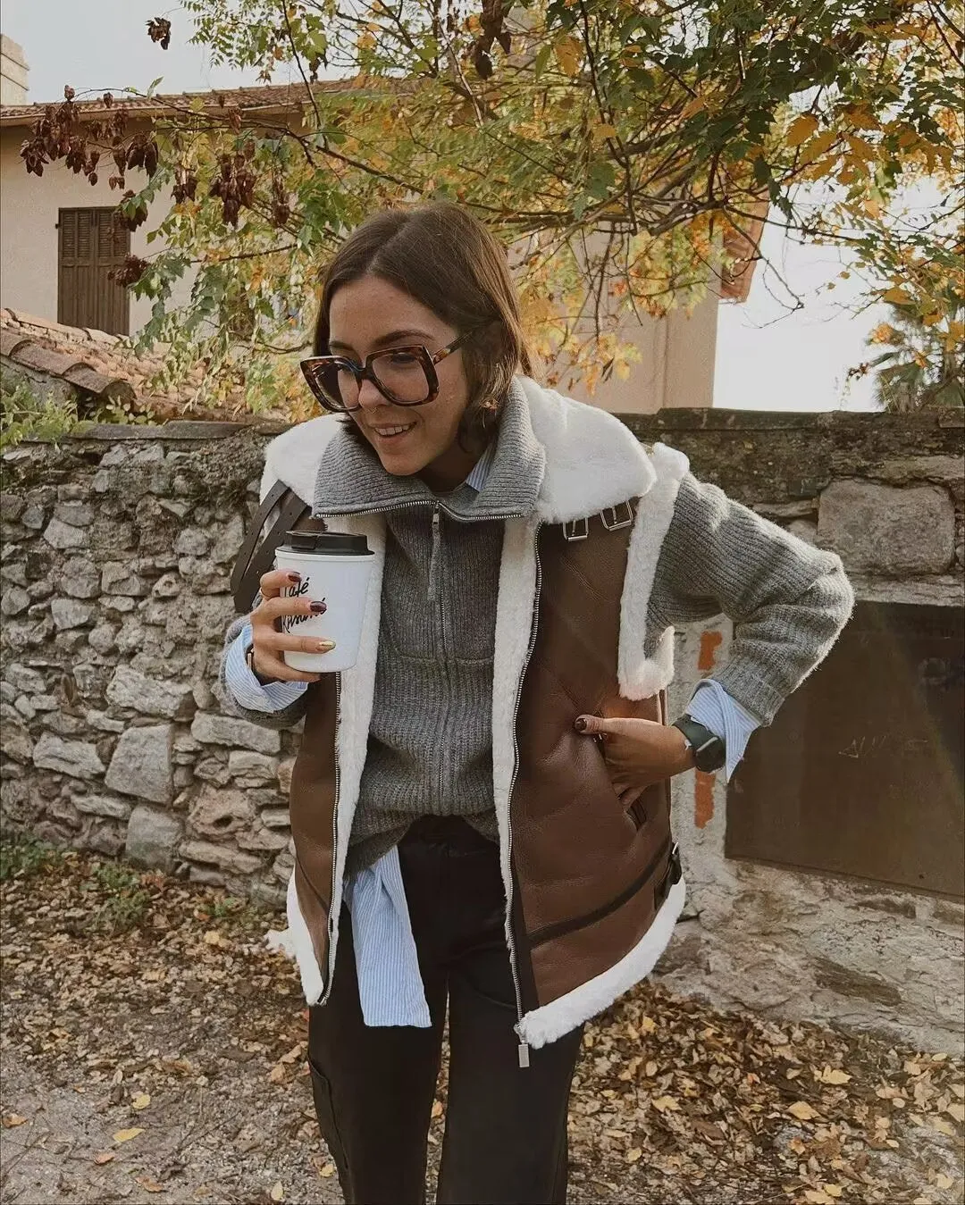 Chic Faux Fur and Leather Patchwork Sleeveless Vest Jacket