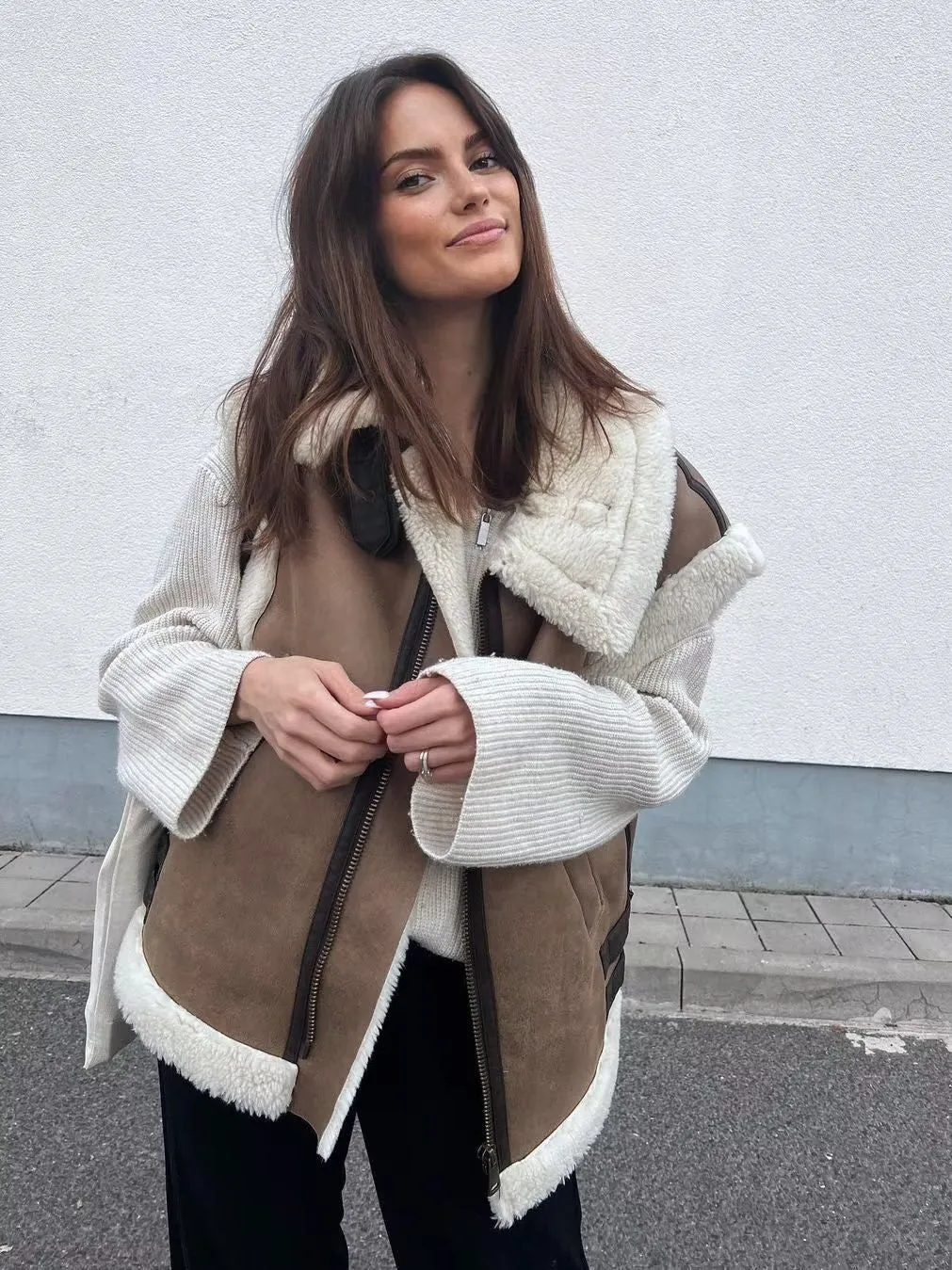 Chic Faux Fur and Leather Patchwork Sleeveless Vest Jacket