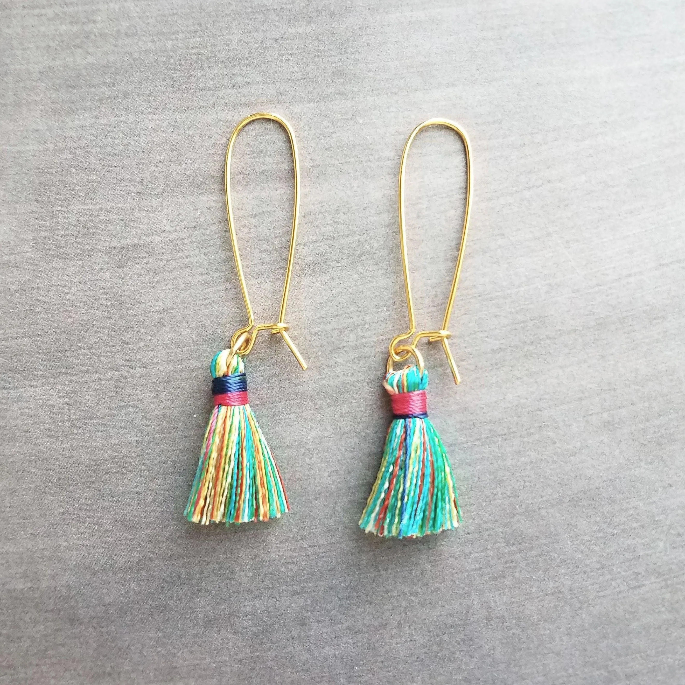 Colorful Tassel Earrings, long tassel earring, multicolor tassel, rainbow tassel earring, kidney wire earring, gold tassel earring, latching