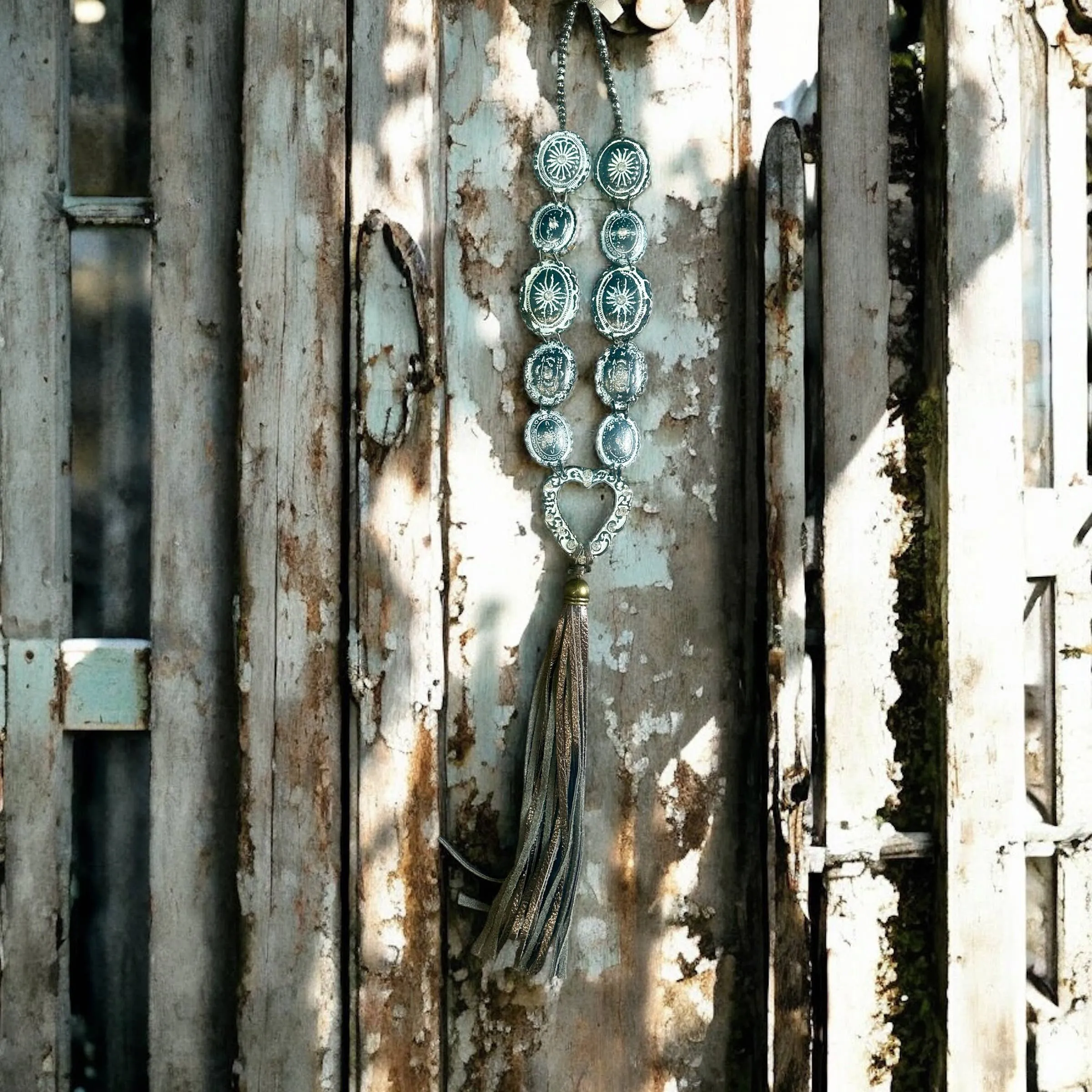 Concho Sliver Tone Necklace
