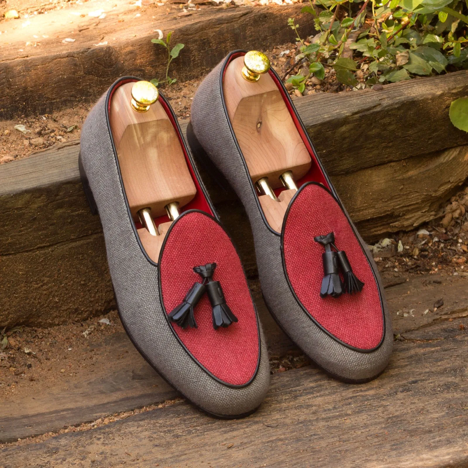 DapperFam Marcello in Black / Grey/ Red Men's Linen Belgian Slipper