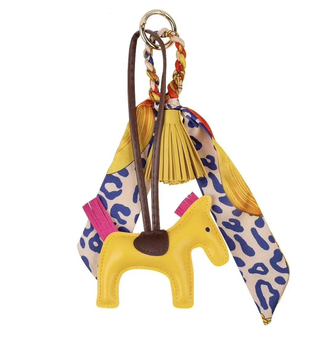 Deluxe Pony Keyring - Yellow