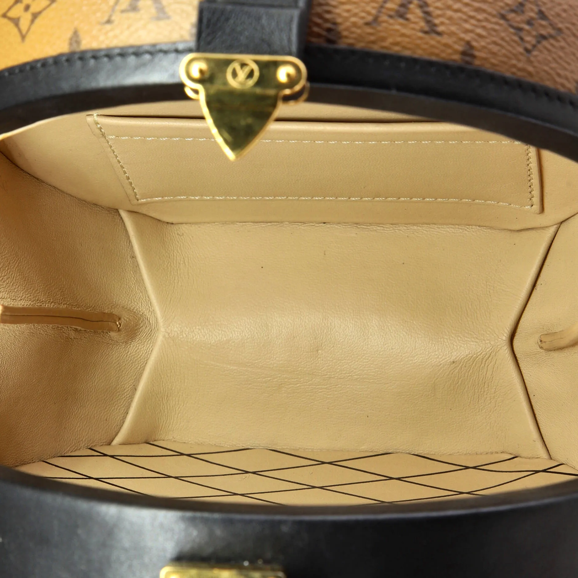Designer Petite Boite Chapeau Bag Reverse Monogram Canvas