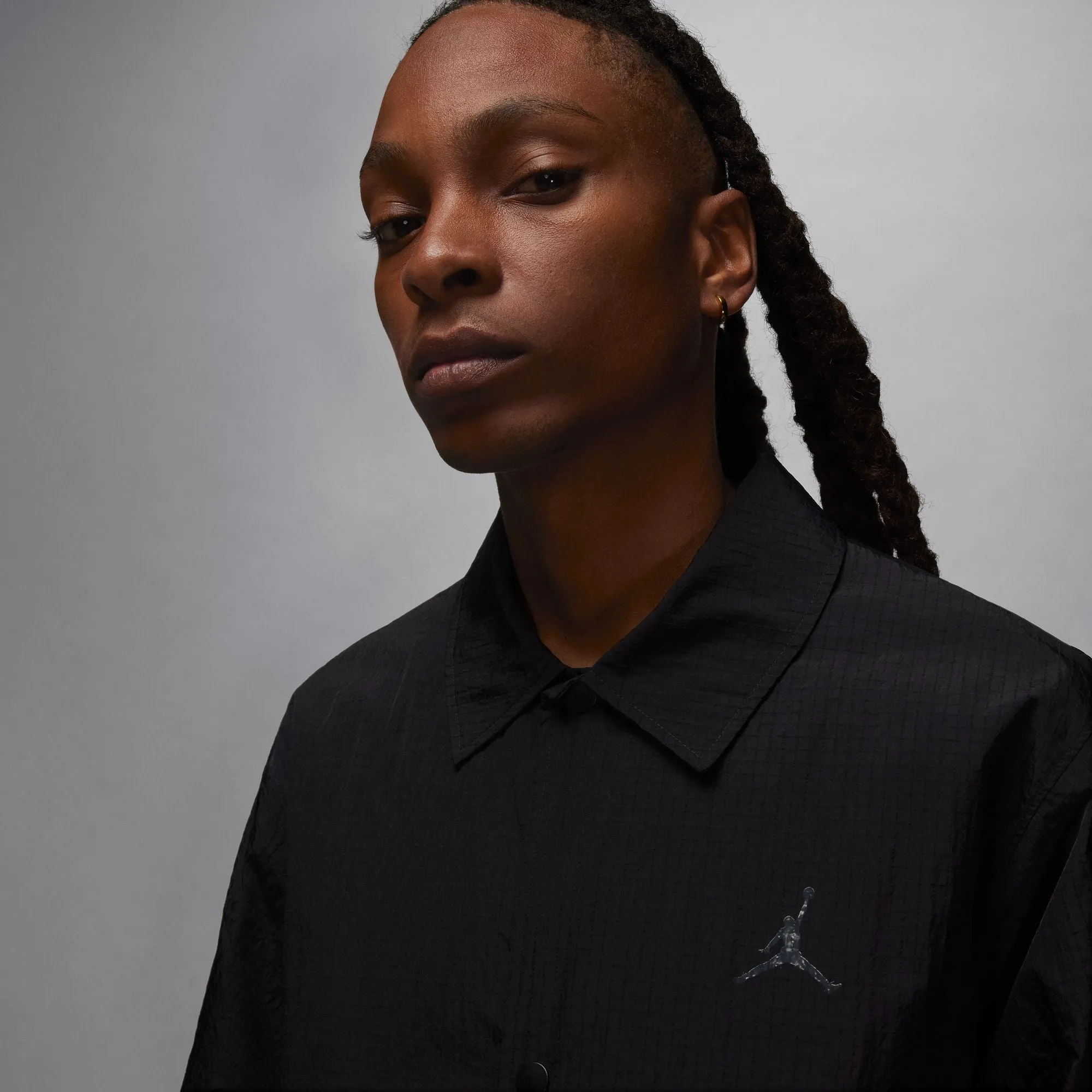 ESSENTIALS COACHES JACKET "BLACK"