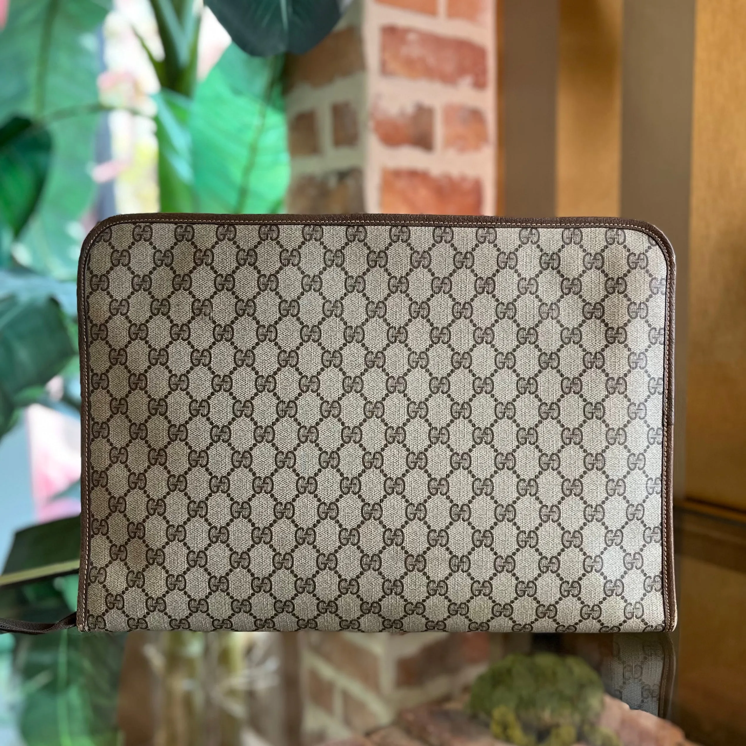 GUCCI Beige GG Supreme Canvas Portfolio Case