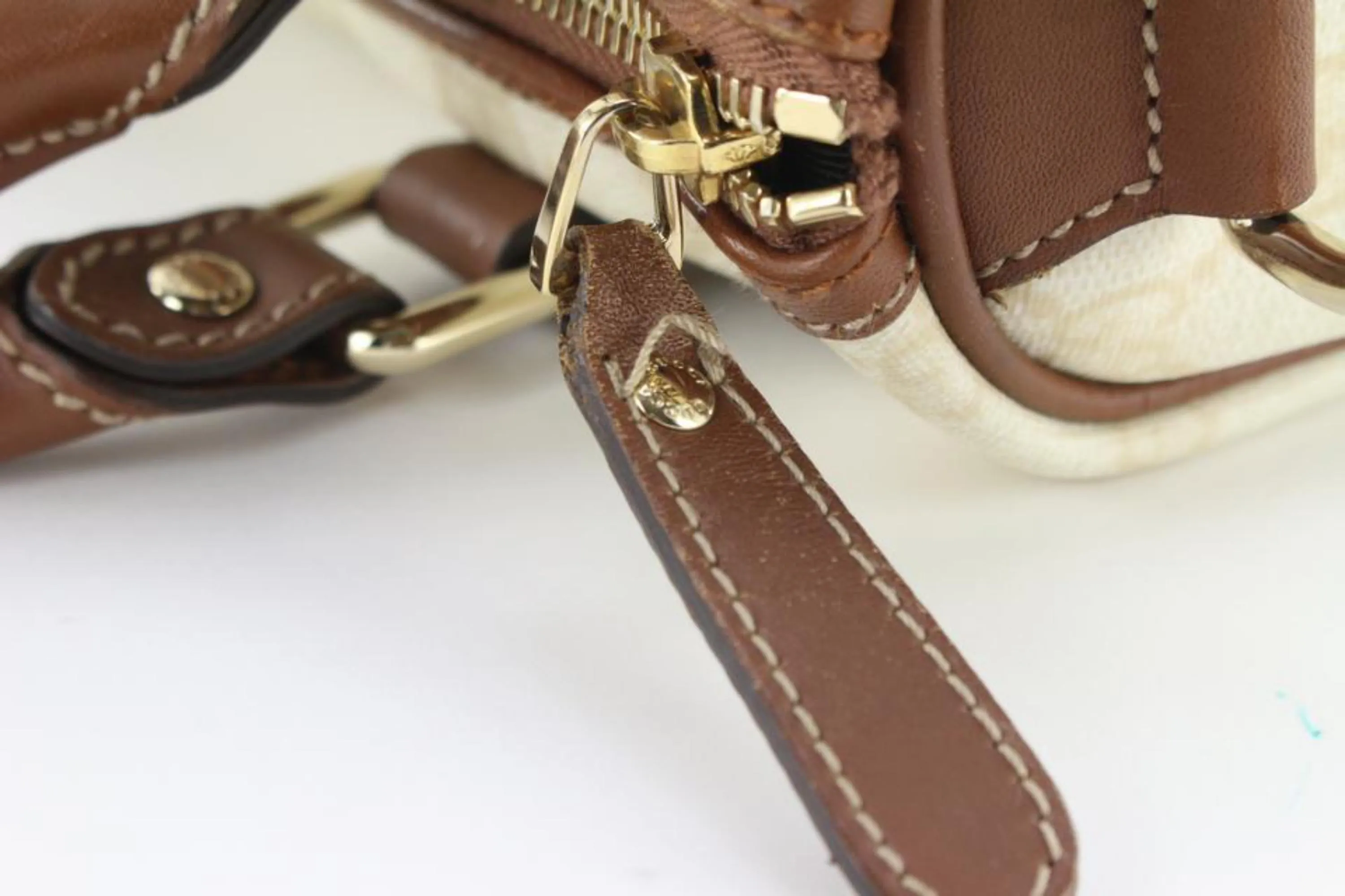 Gucci Ivory Supreme GG Joy Boston 2G1026