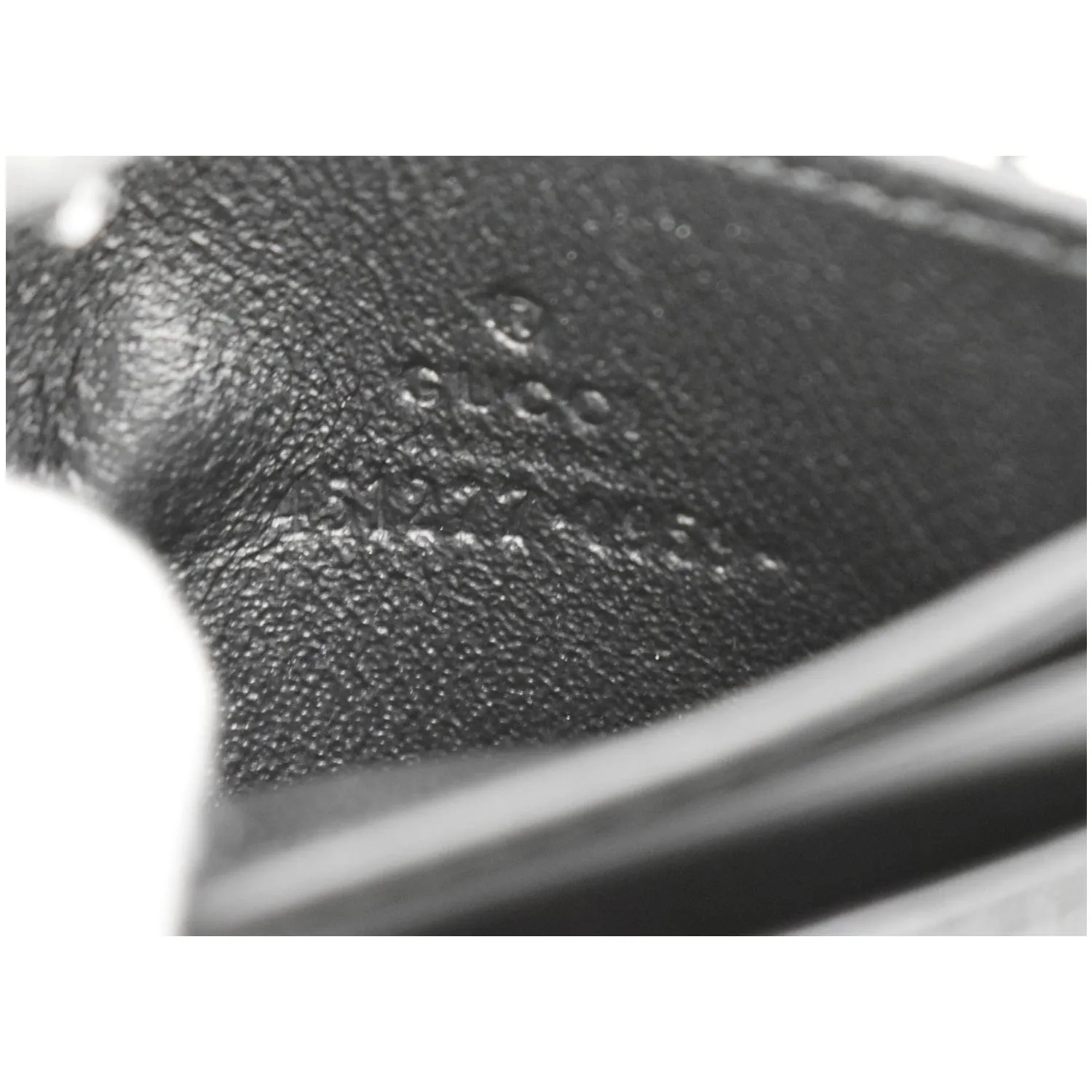 GUCCI Kingsnake Print GG Supreme Monogram Card Case Black 451277