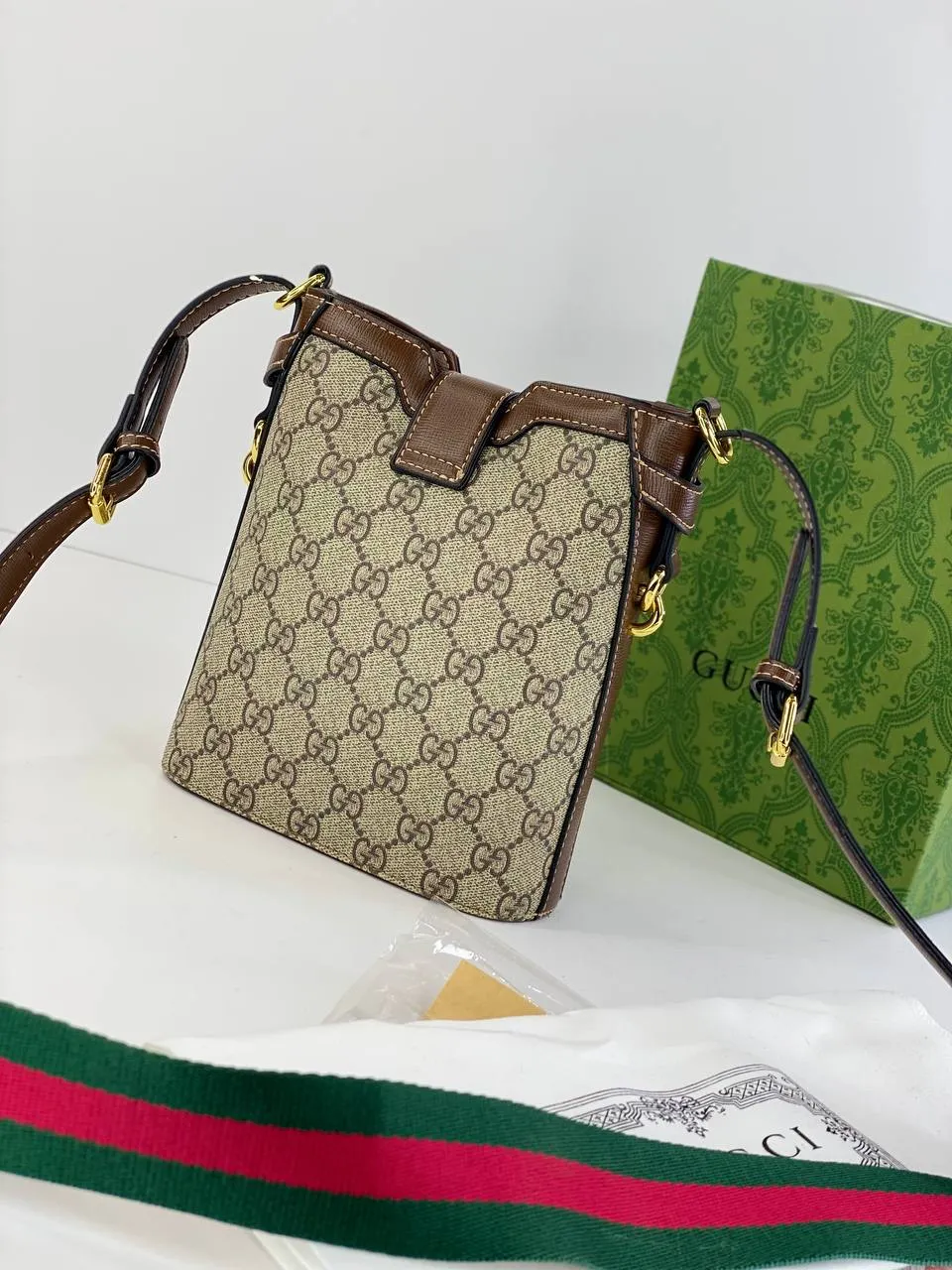 Gucci Ophidia GG Supreme Bucket Bag