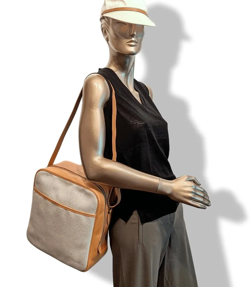 Hermes 1997 Natural Canvas and Leather VICTORIA CROSSBODY Travel Week-end Train Bag Superb condition in Dustbag!