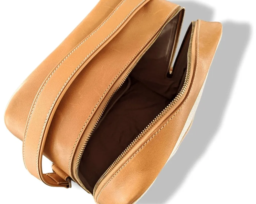 Hermes 1997 Natural Canvas and Leather VICTORIA CROSSBODY Travel Week-end Train Bag Superb condition in Dustbag!