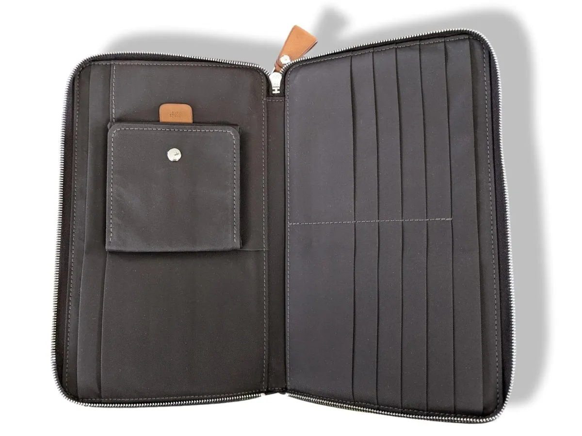 Hermes 2010 Canvas with Barenia QUADRIGE Azap Zip Wallet GM Rare!