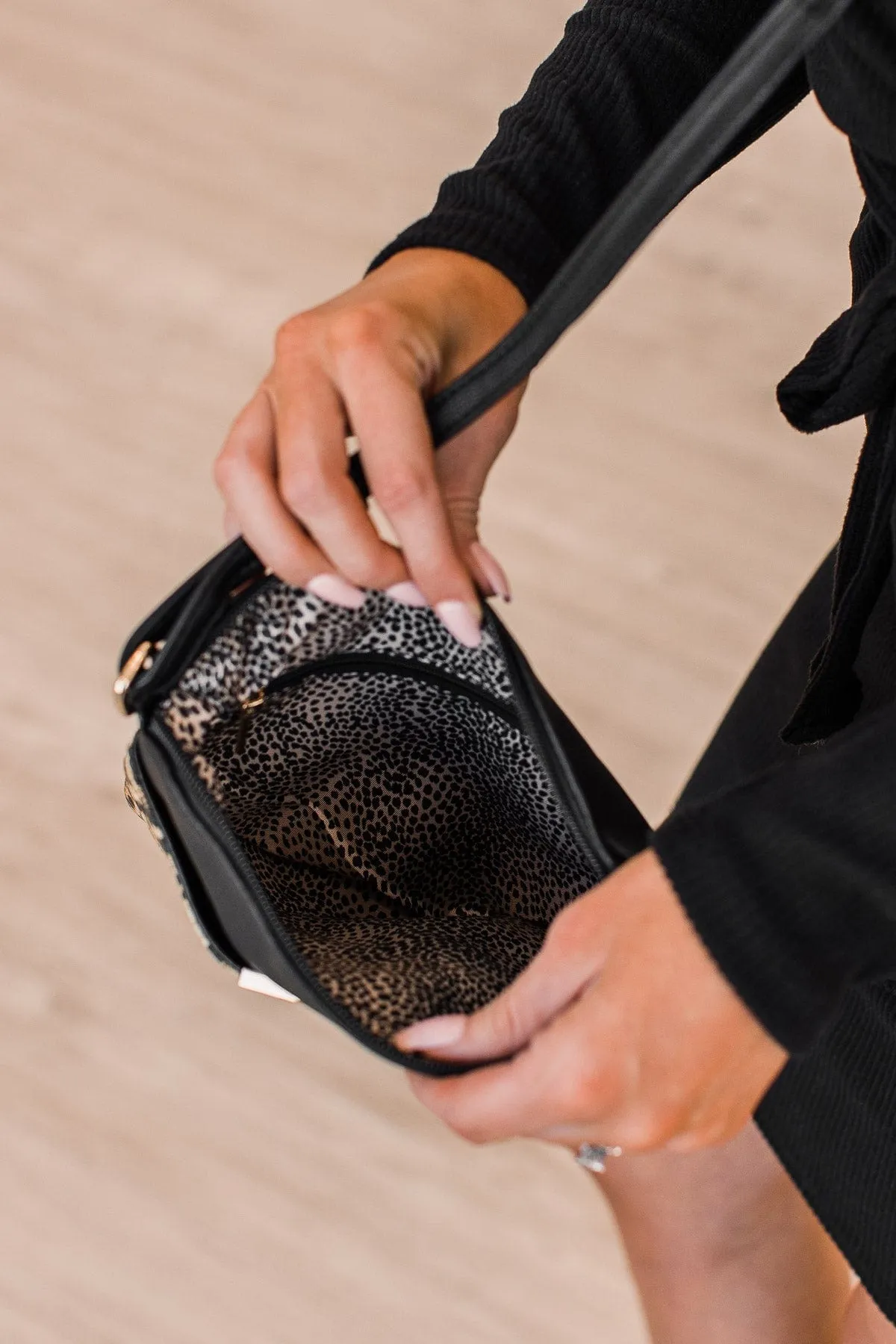 In The Spotlight Crossbody Purse- Natural Leopard