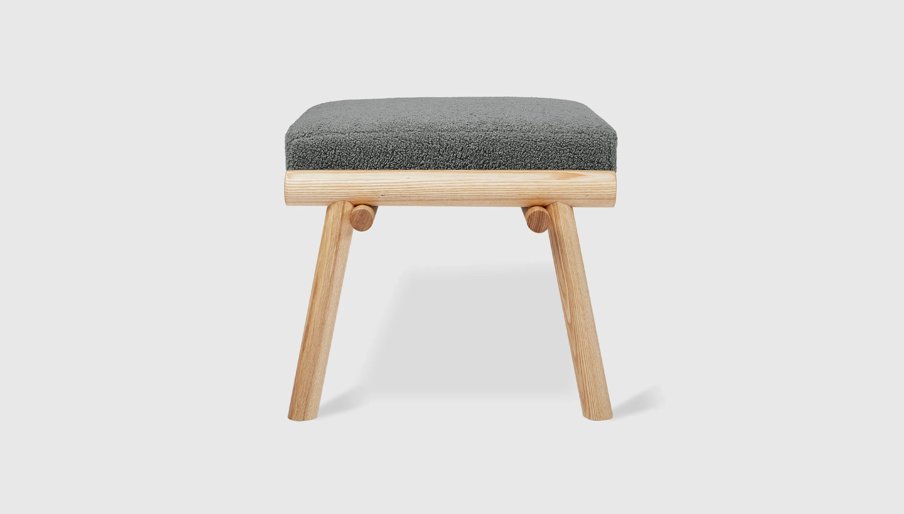 Labrador Ottoman