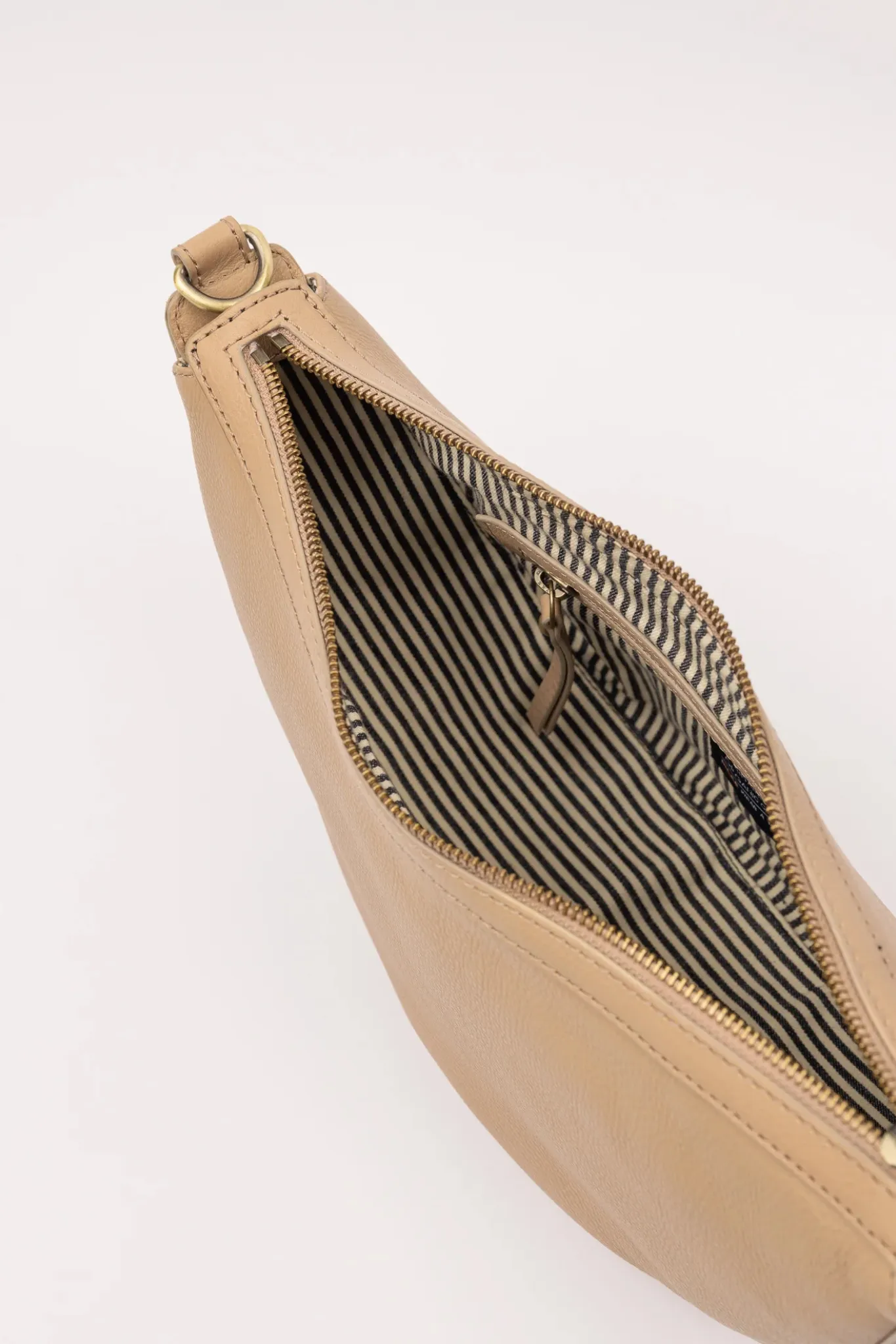 LEO BAG - SAND SOFT GRAIN LEATHER