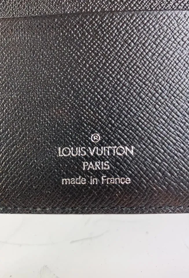 Louis Vuitton Black Epi Leather Noir Medium Ring Agenda MM Notebook Cover 47LVL1125