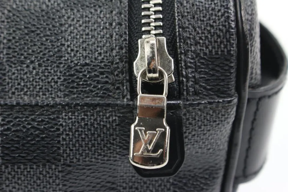 Louis Vuitton Damier Graphite Toiletry Pouch Cosmetic Case Travel Dopp 48lv314s