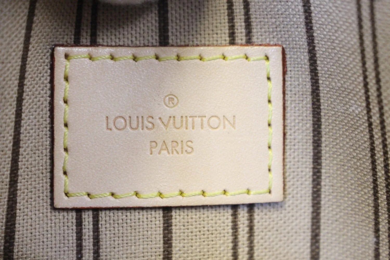 LOUIS VUITTON Monogram Canvas Pochette Wristlet Pouch Neverfull MM