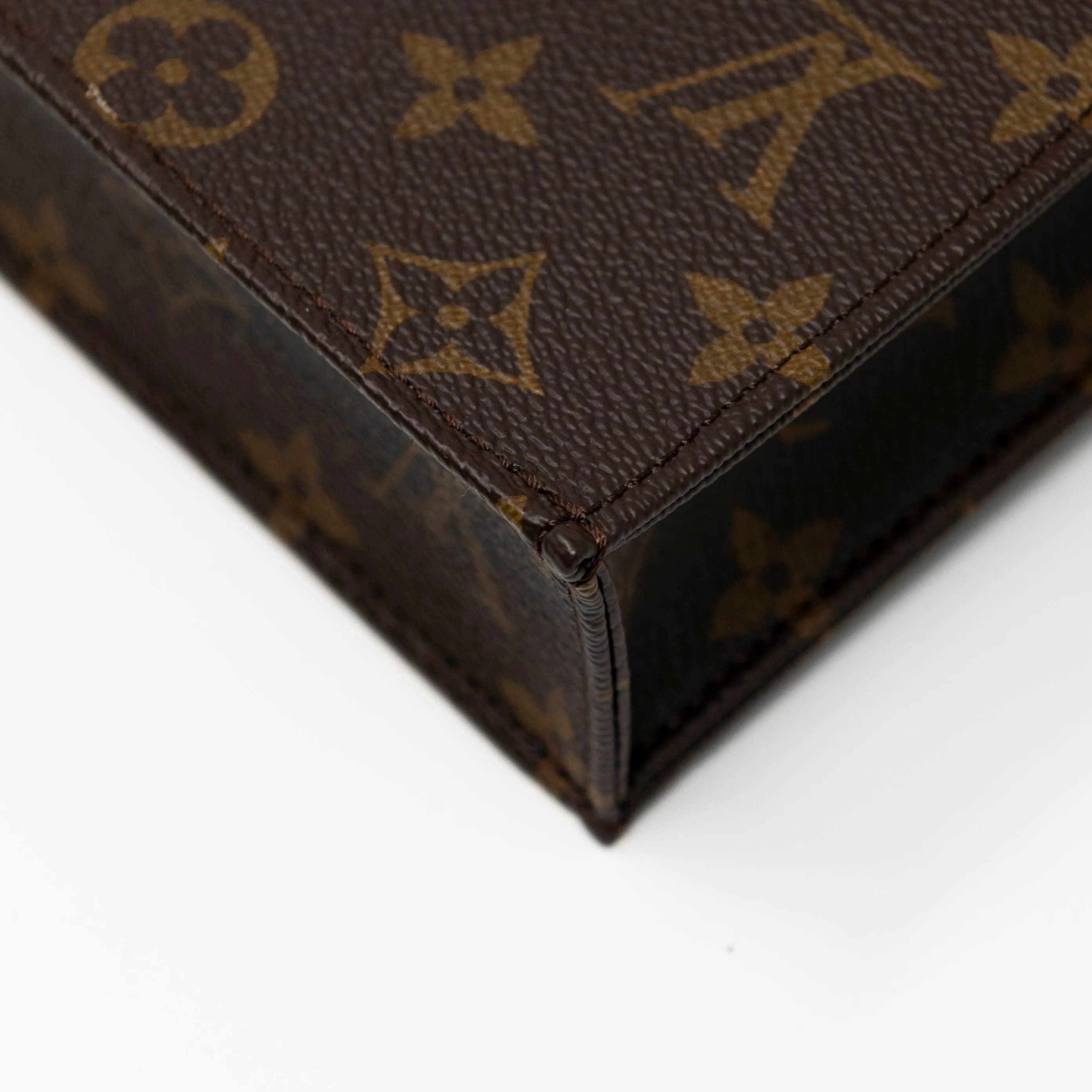 Louis Vuitton Monogram Petit  Sac Plat