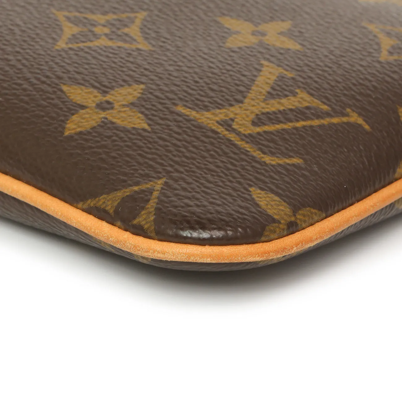 Louis Vuitton Monogram Pochette Milla MM