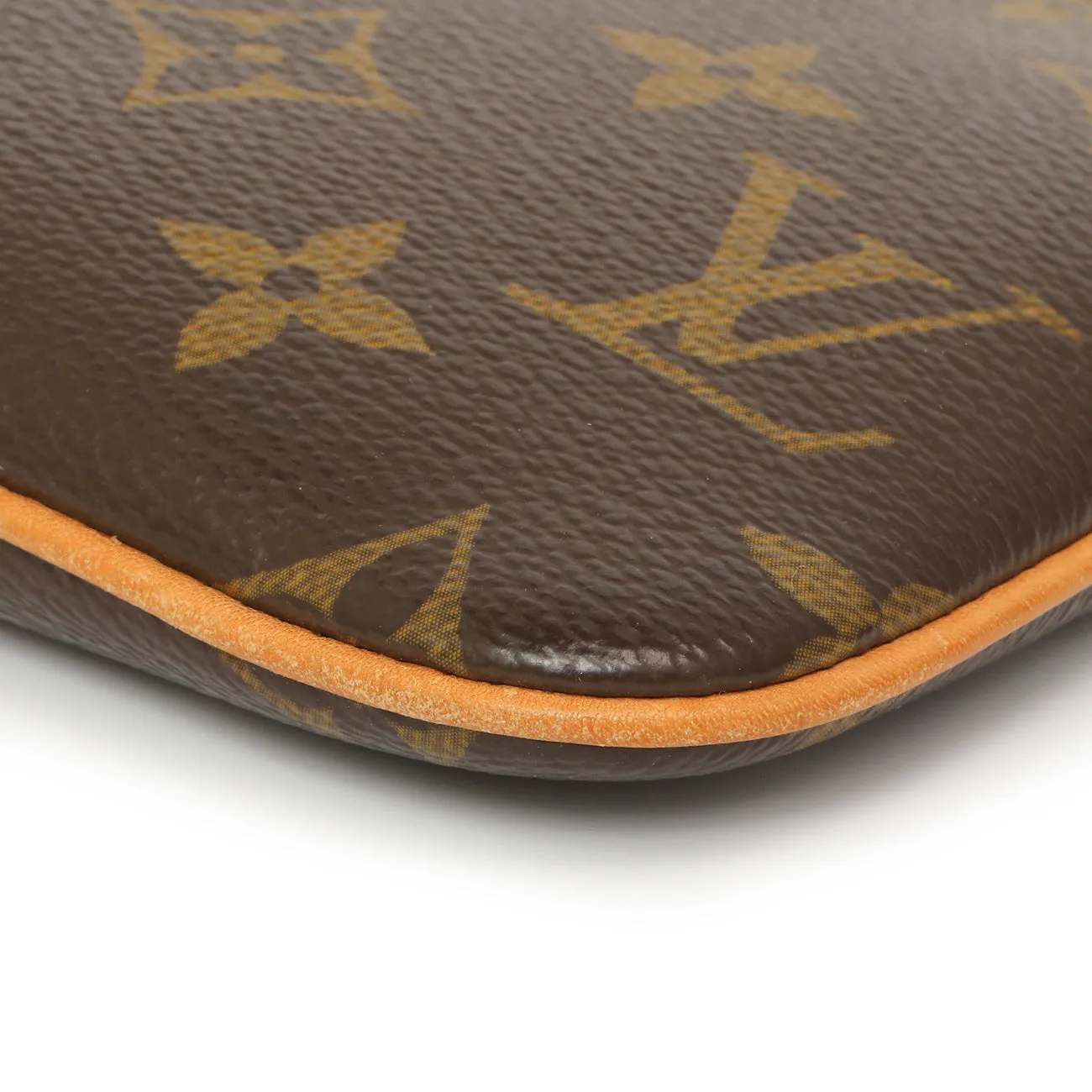 Louis Vuitton Monogram Pochette Milla MM