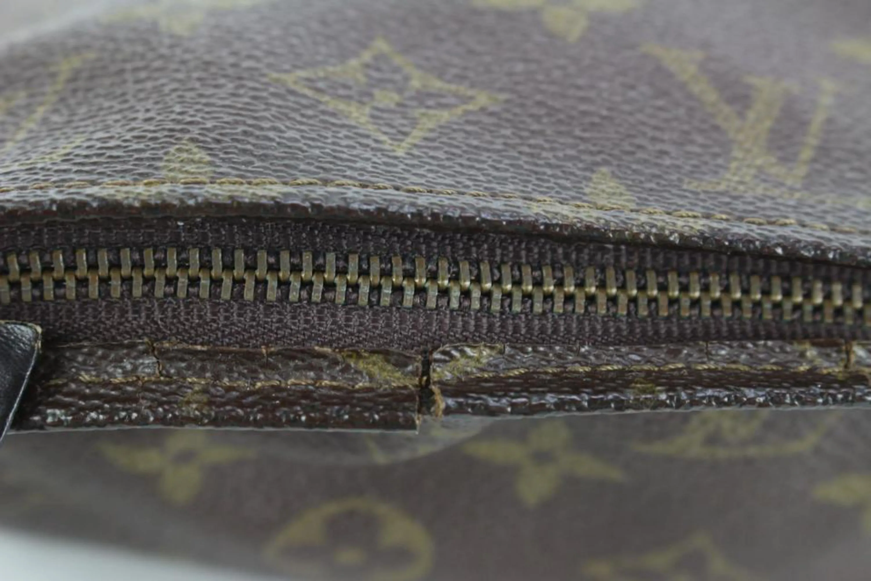 Louis Vuitton Monogram Toiletry Pouch 26 Poche Toilette 36lk510s