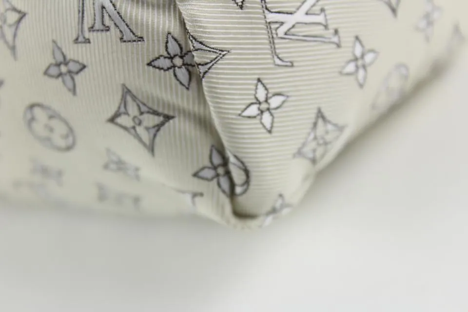Louis Vuitton Ultra Rare Monogram Pillow Bag Shaper Stuffing 10LVS1218