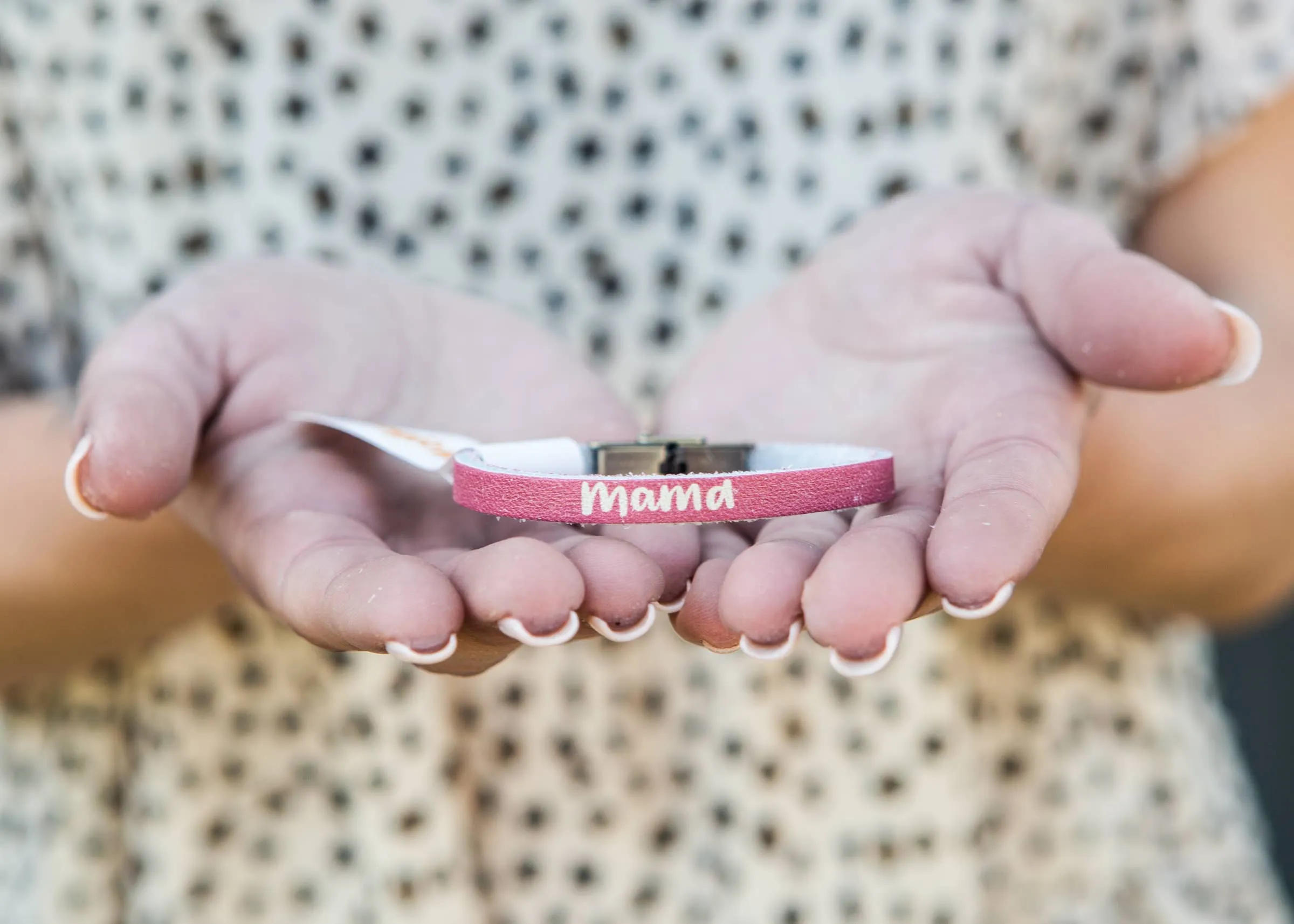 Mama (hot pink) Leather Bracelet