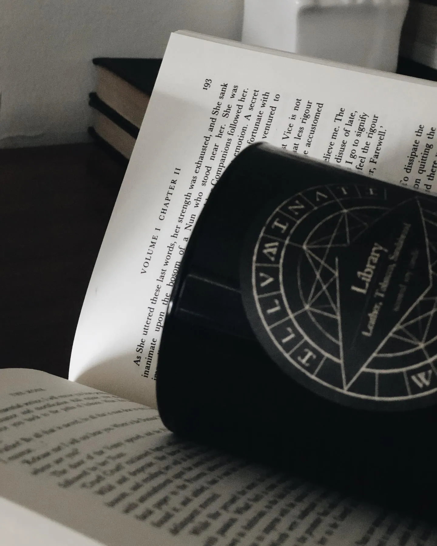 NO II. LIBRARY CANDLE