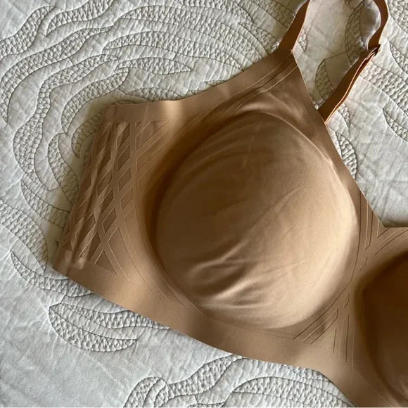 NWT - Honeylove - Silhouette Bra - Sand
