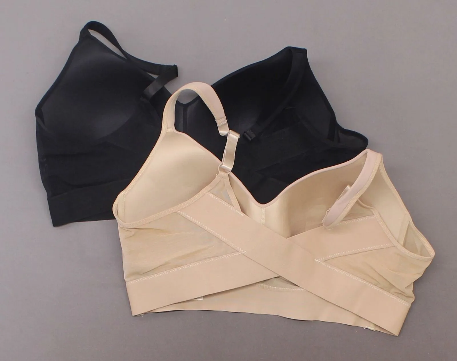 Rhonda Shear Women's Plus Size 2 Pack Molded Cup Bras With Mesh Back Detail