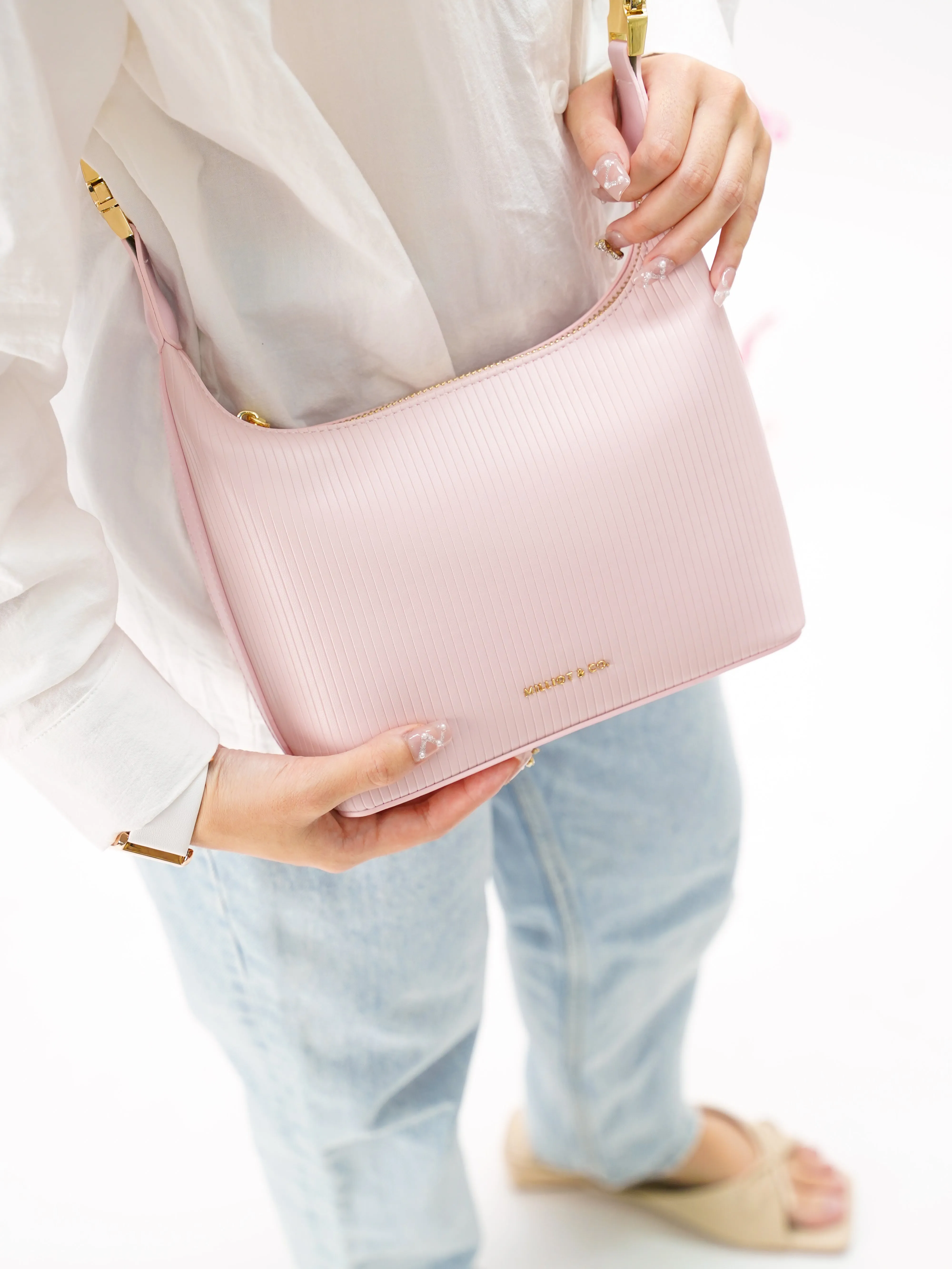 Riri in Love Belt Buckle Hobo Bag (Pink)
