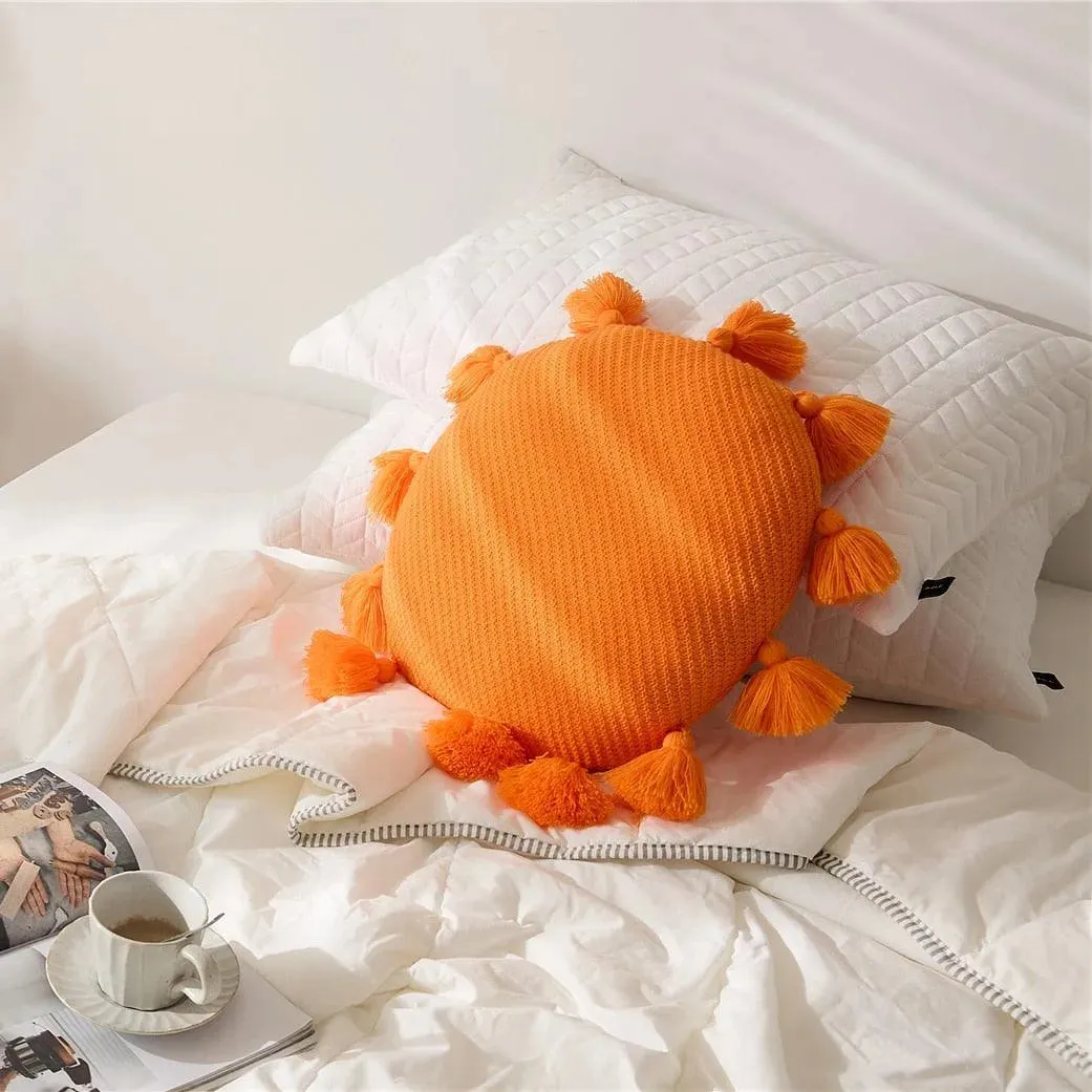 Round Tassel Decorative Throw Pillow