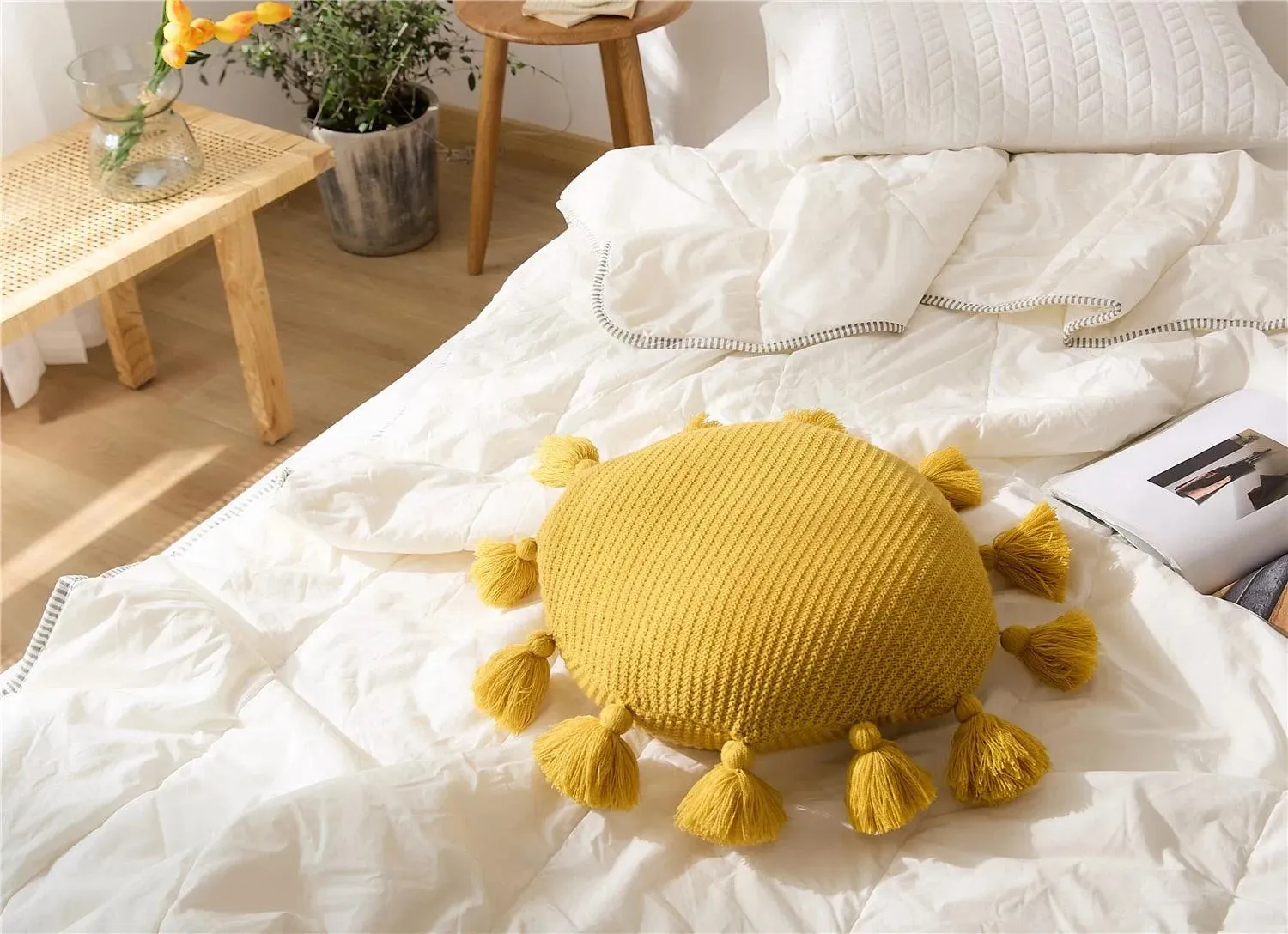 Round Tassel Decorative Throw Pillow