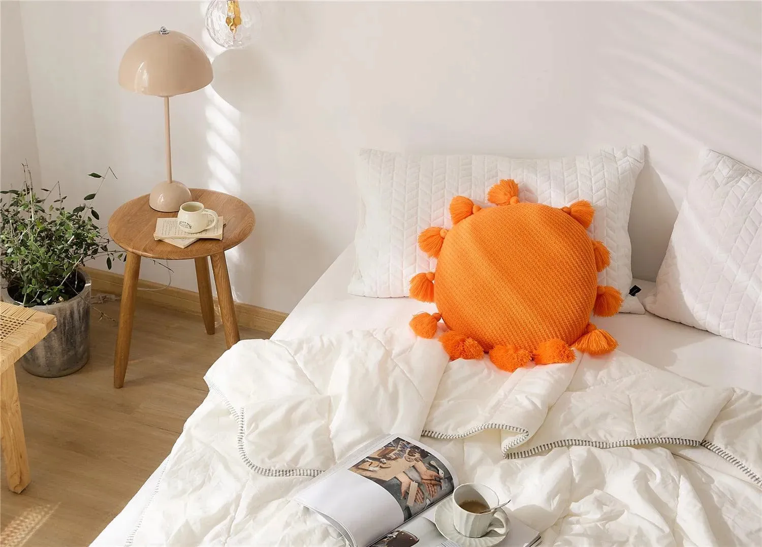 Round Tassel Decorative Throw Pillow