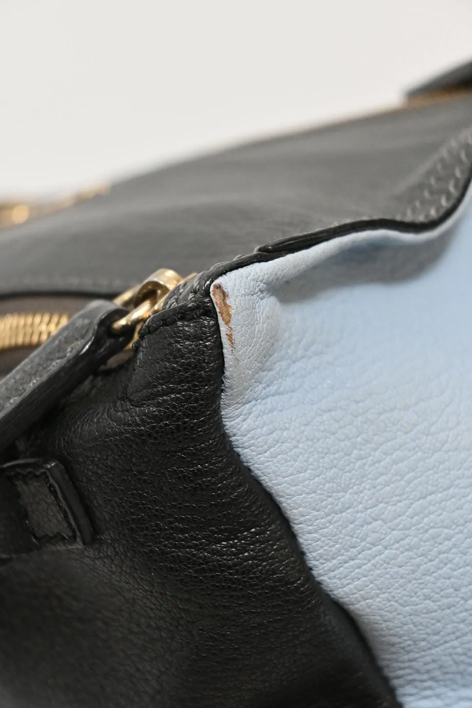 [WB5325] Givenchy | Cross-Body Bag