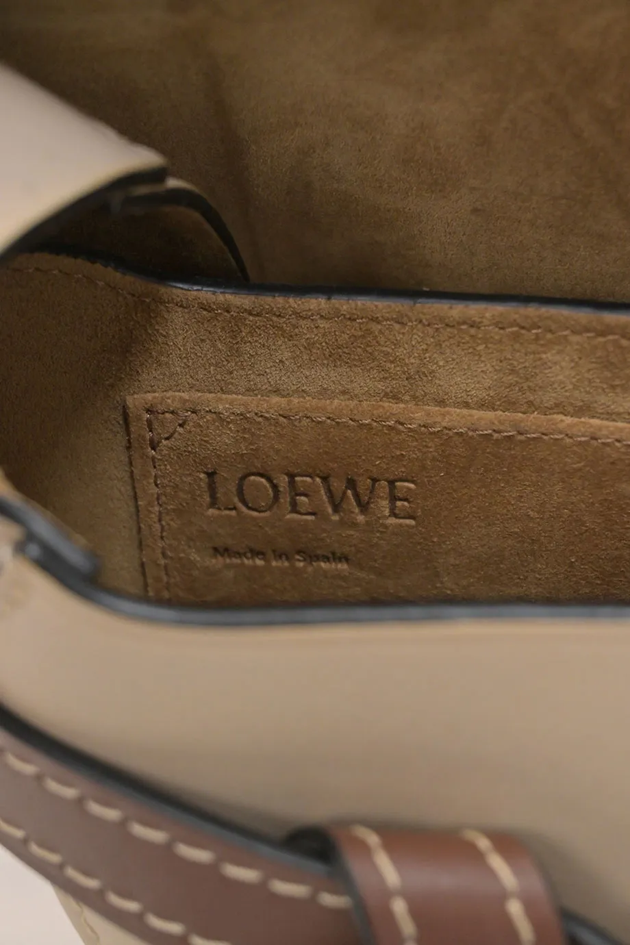 [WB6229] Loewe | Cross-Body Bag