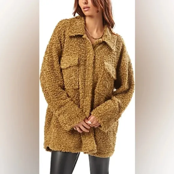 WeWoreWhat Tan Olive Oversized Faux Fur Teddy Shacket Jacket Size Medium Large