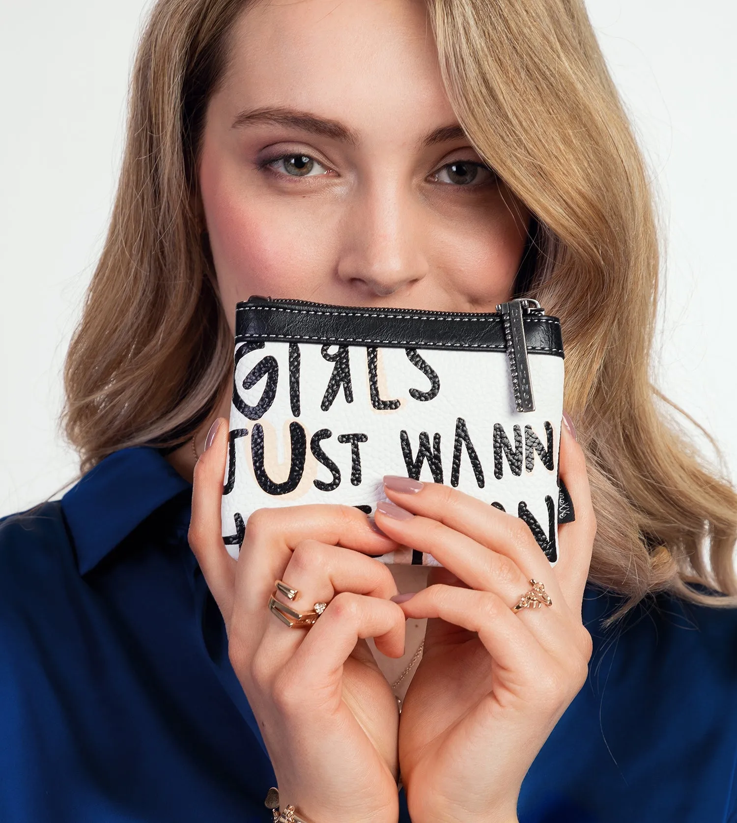White wallet Energy