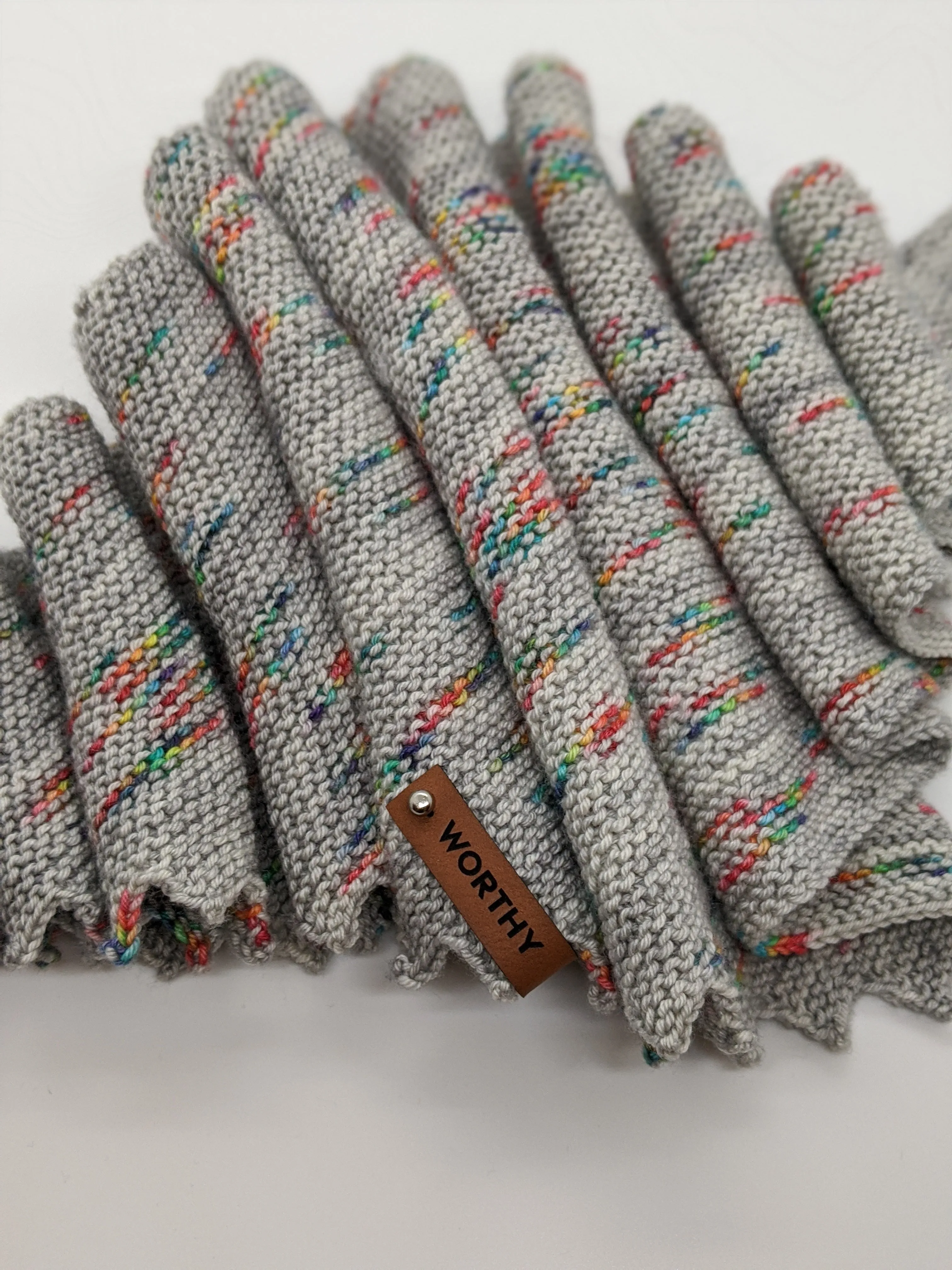 Worthy no-sew leatherette tag